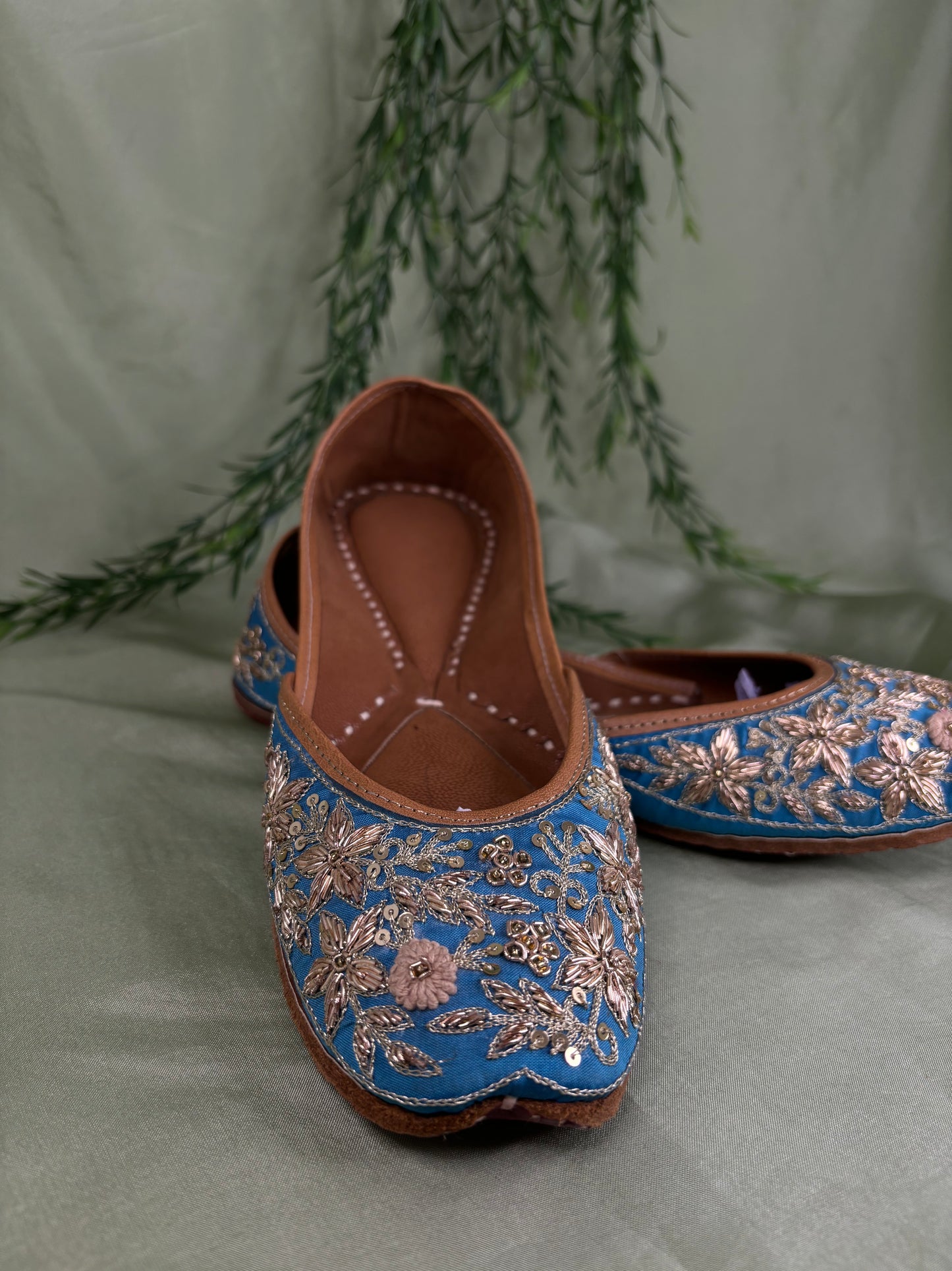 Light blue Punjabi jutti