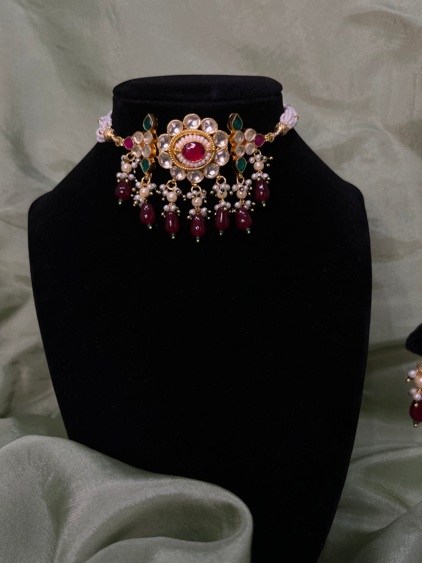 Maroon and emerald green pachi kundan choker set