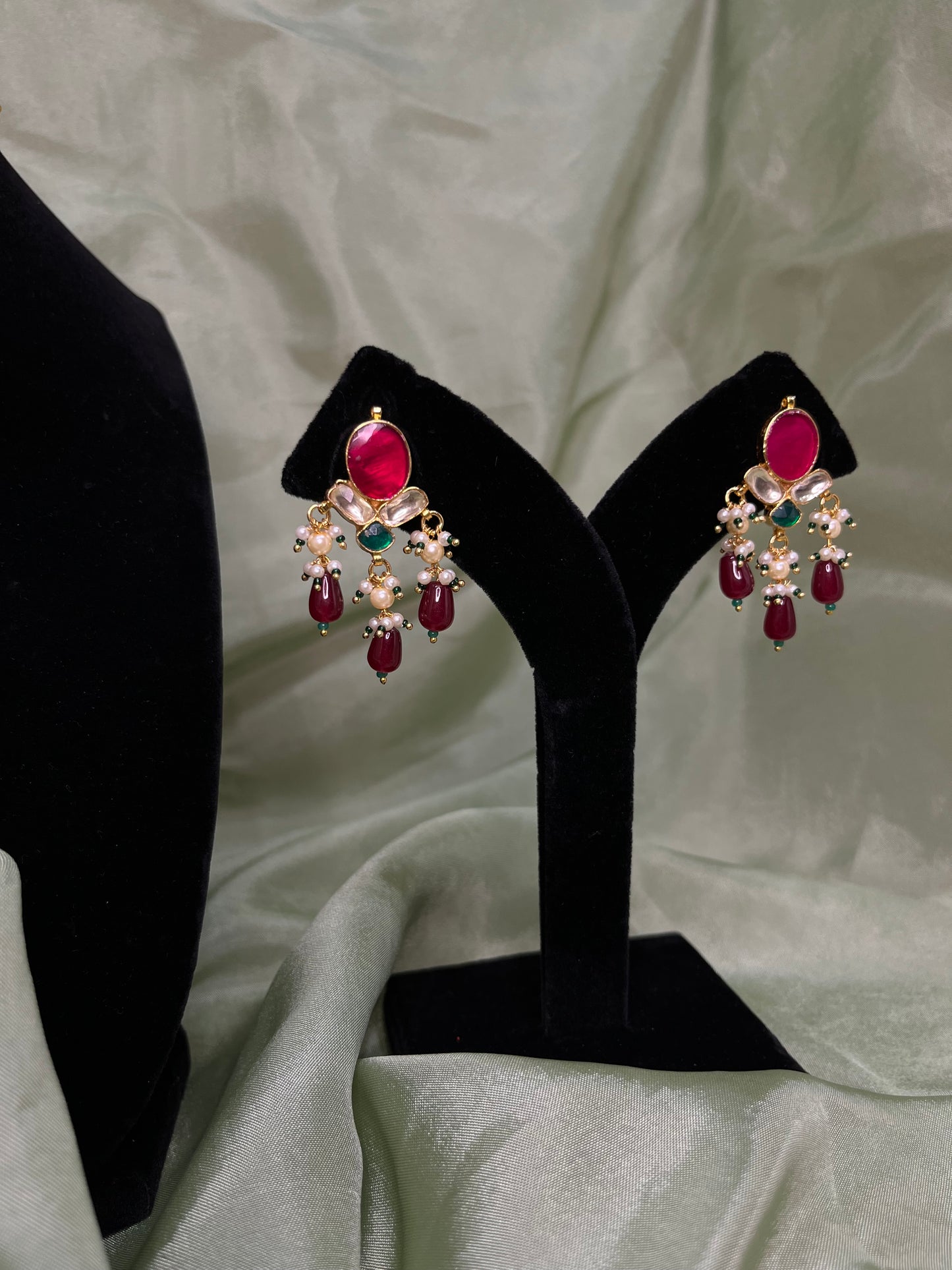 Maroon and emerald green pachi kundan choker set