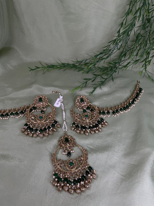 Emerald green earring/tikka set with sahare