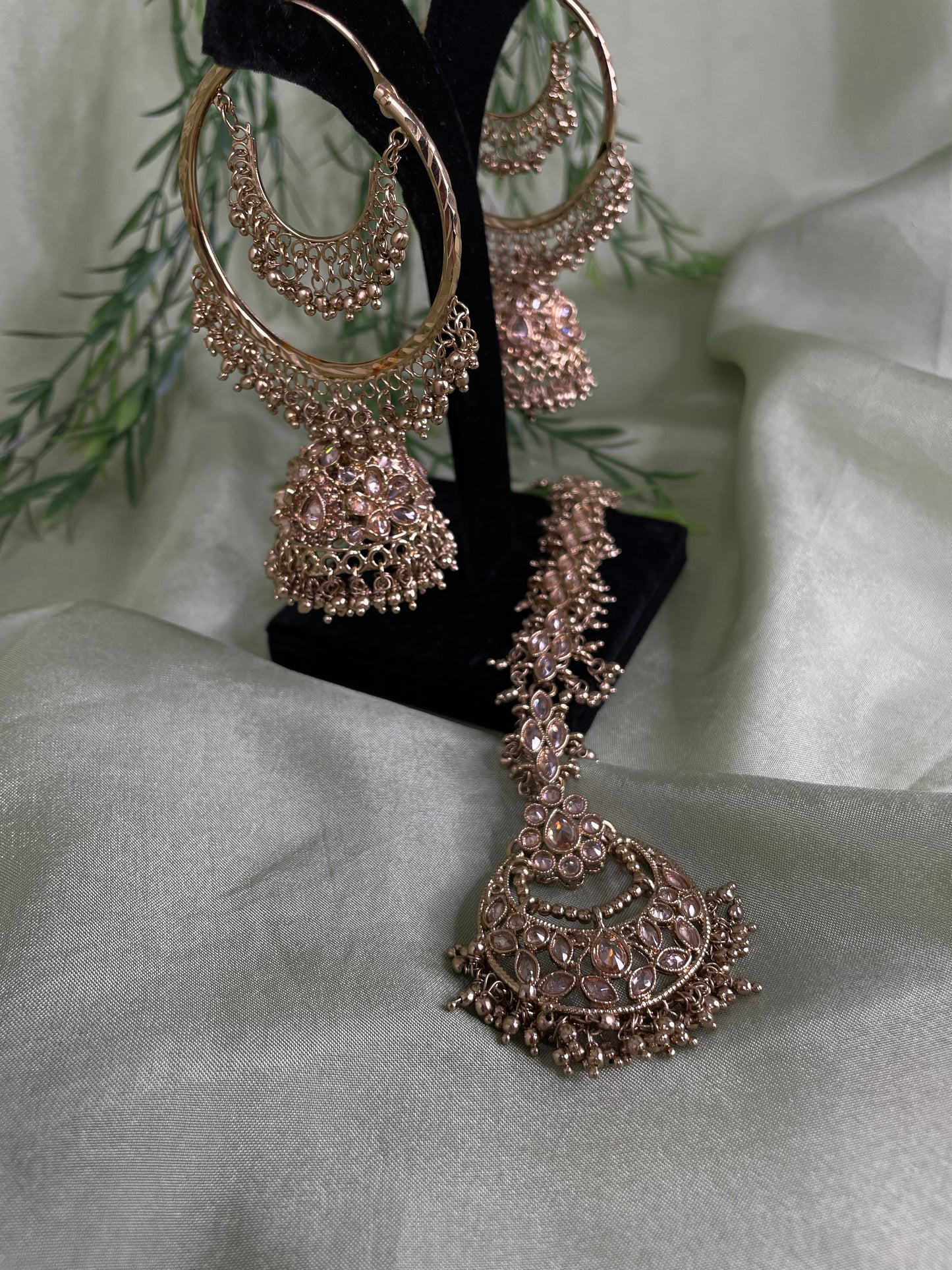 Gold jhumki/tikka set
