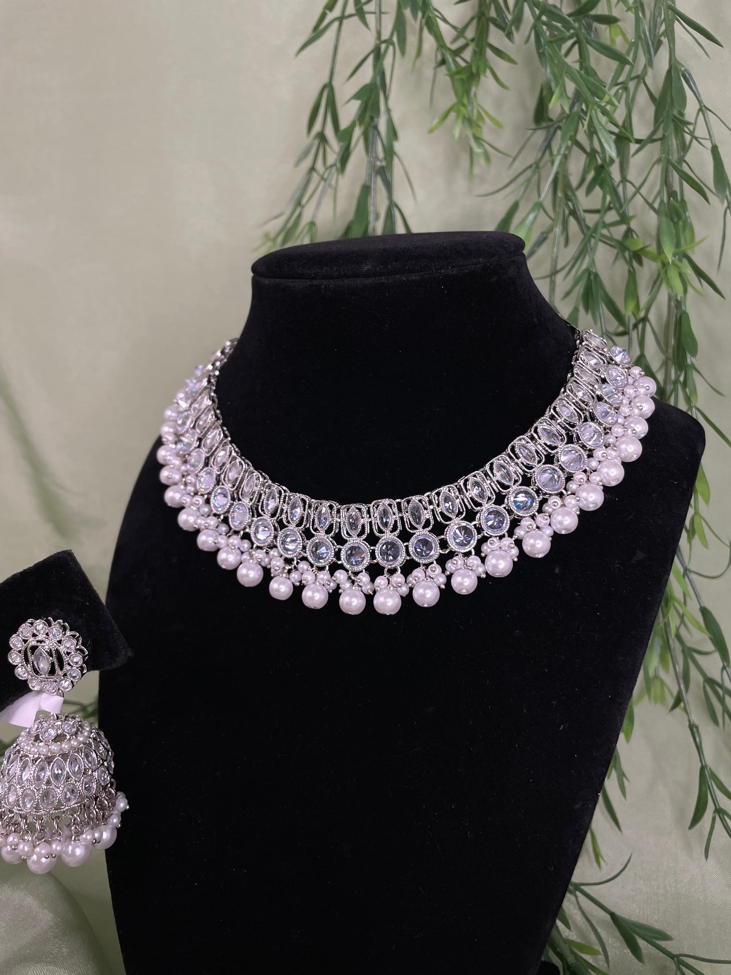 Silver choker set