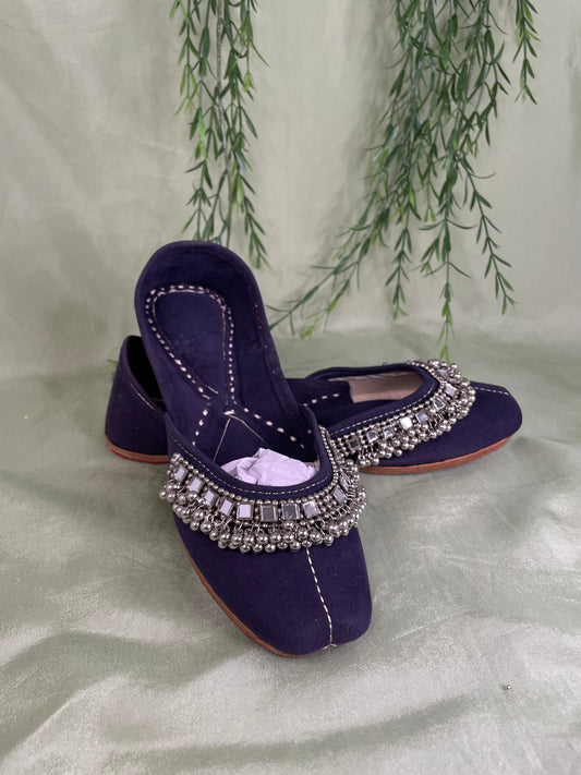 Navy blue Punjabi jutti