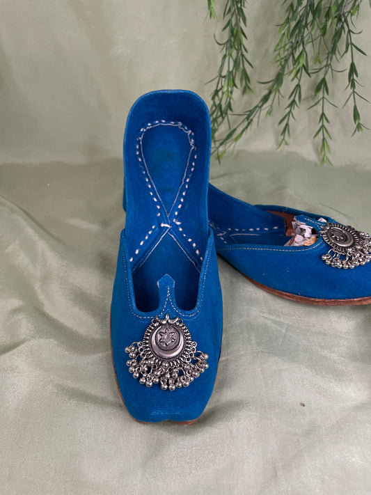 Blue Punjabi jutti