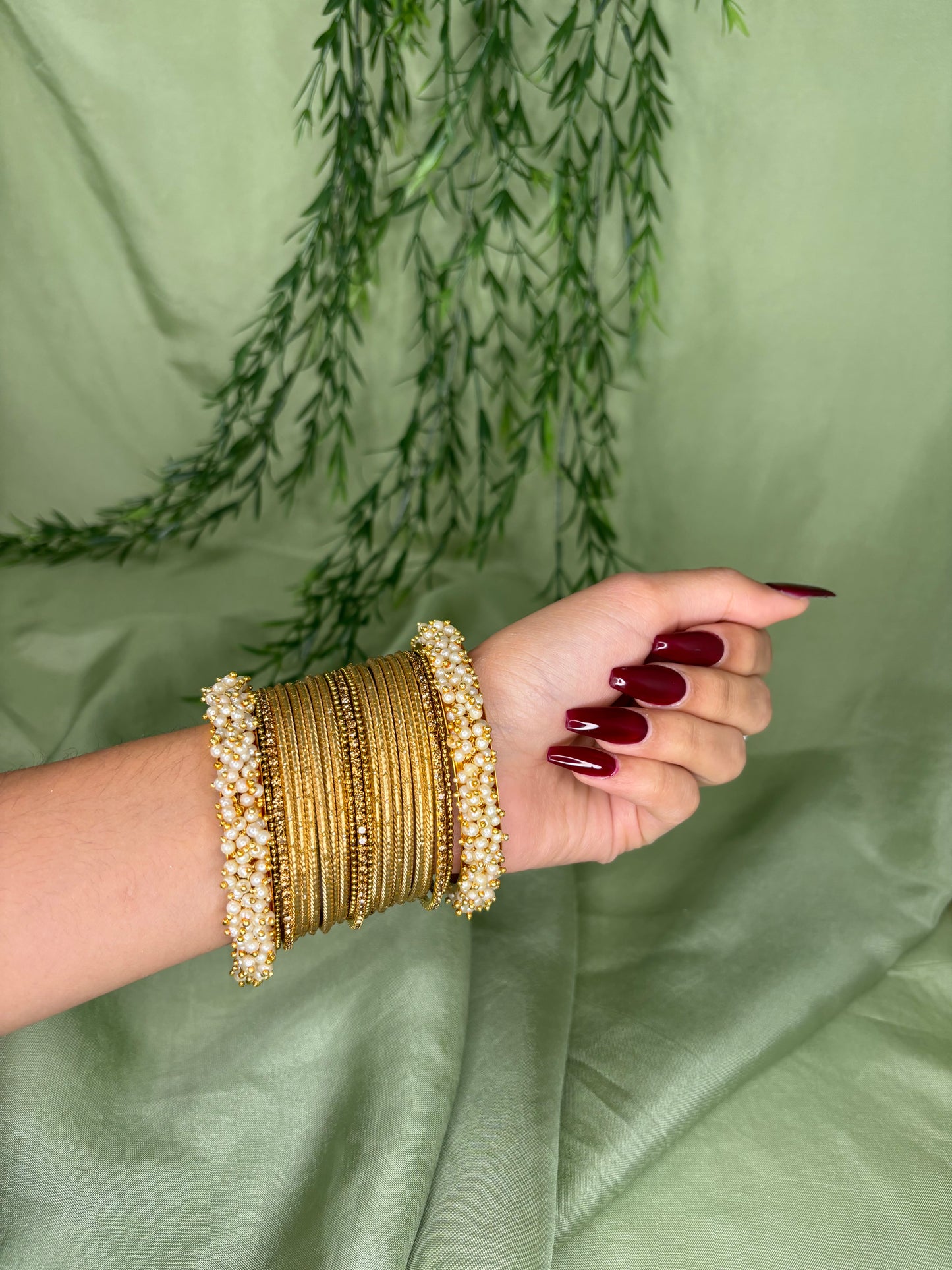 Gold bindi bangle set
