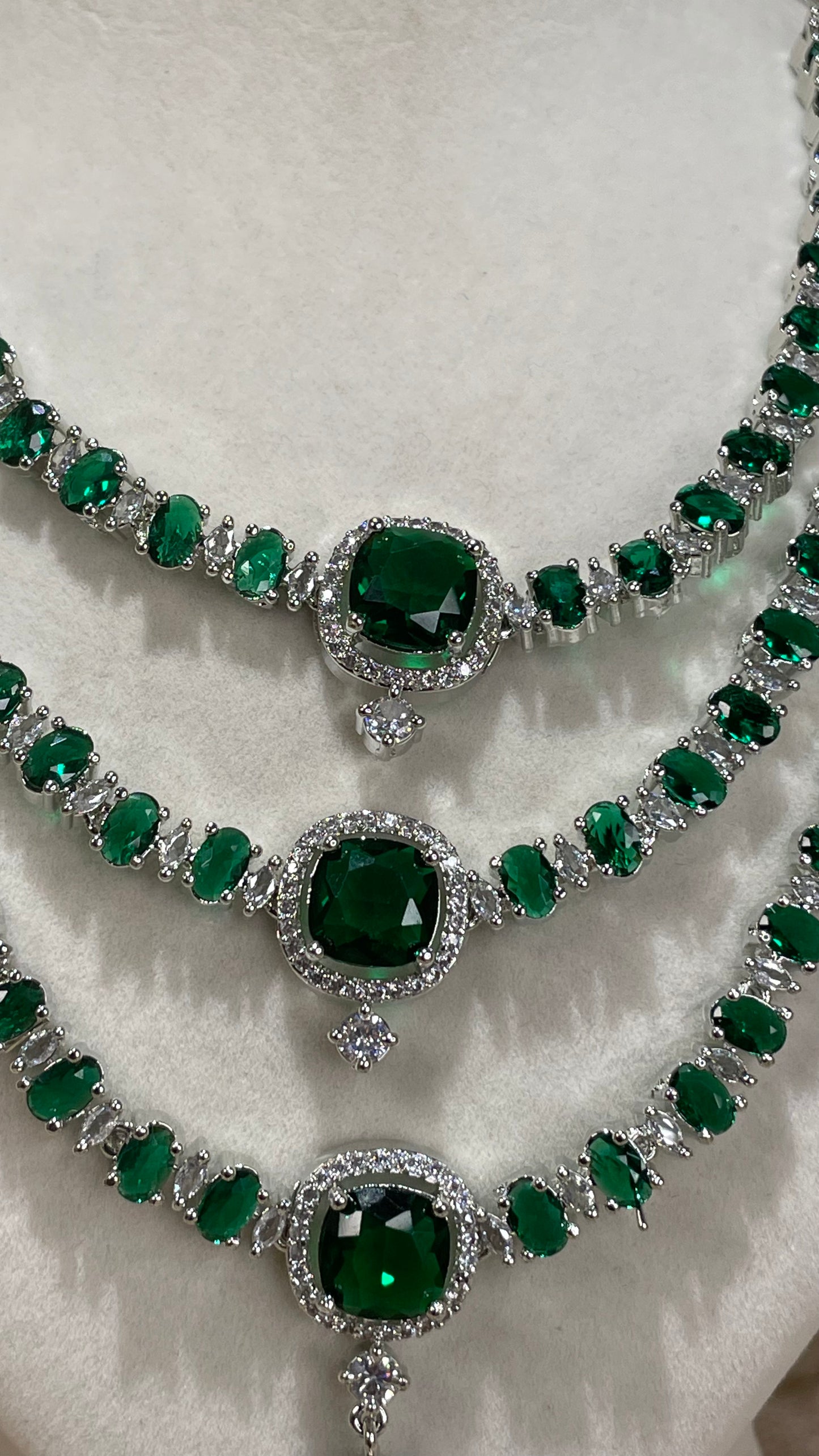 emerald green necklace set