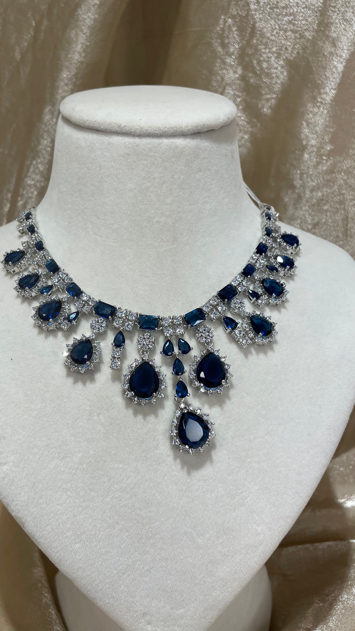 navy blue necklace set