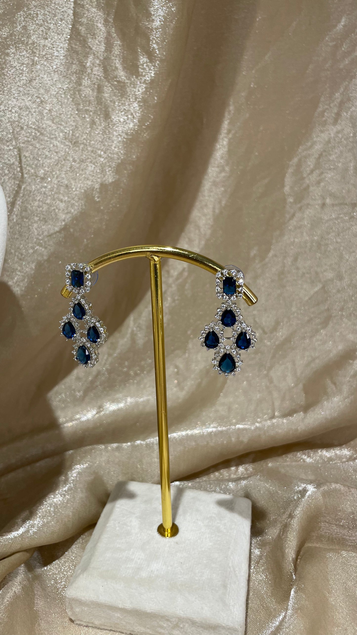 navy blue necklace set