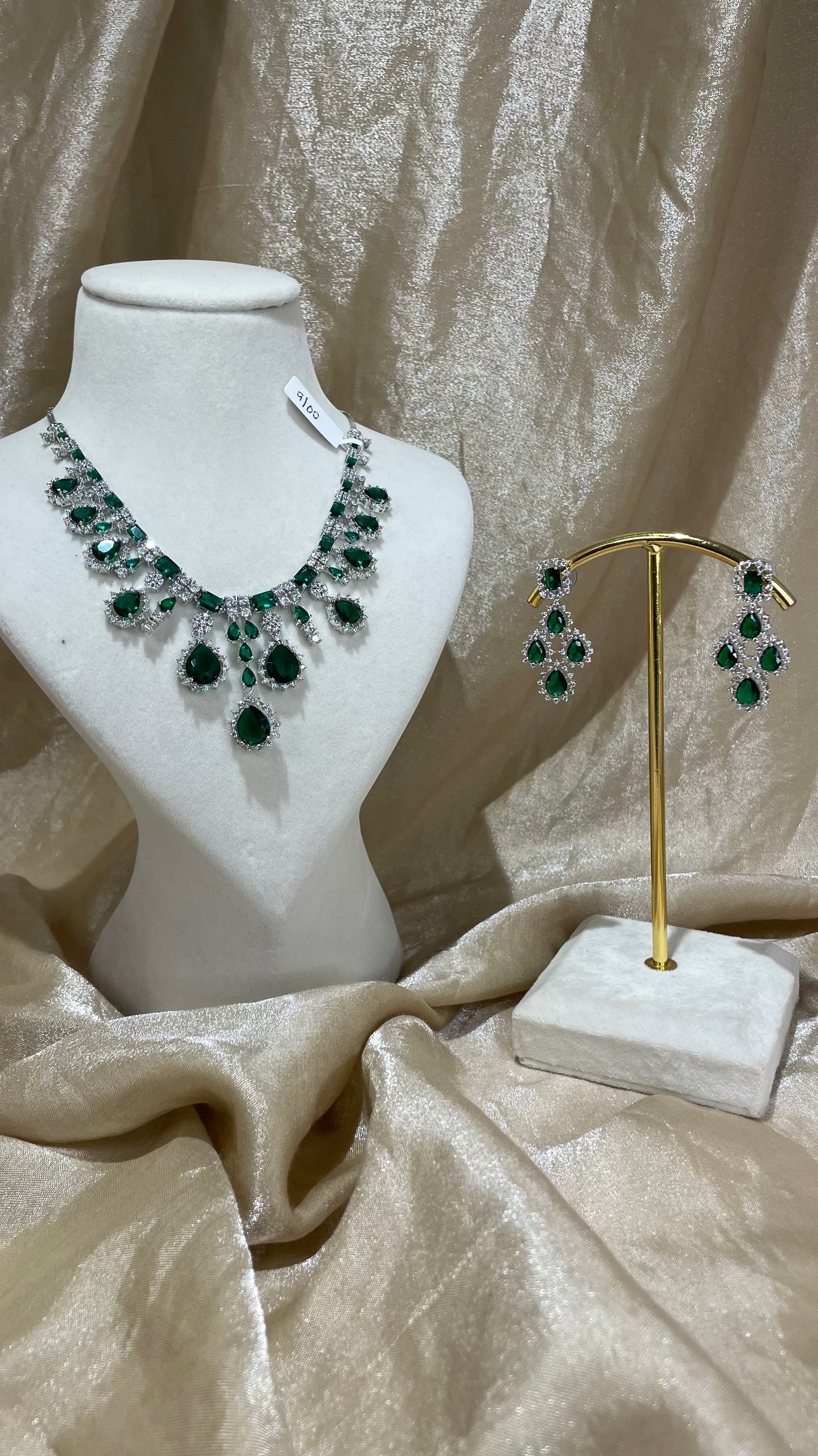 emerald green necklace set
