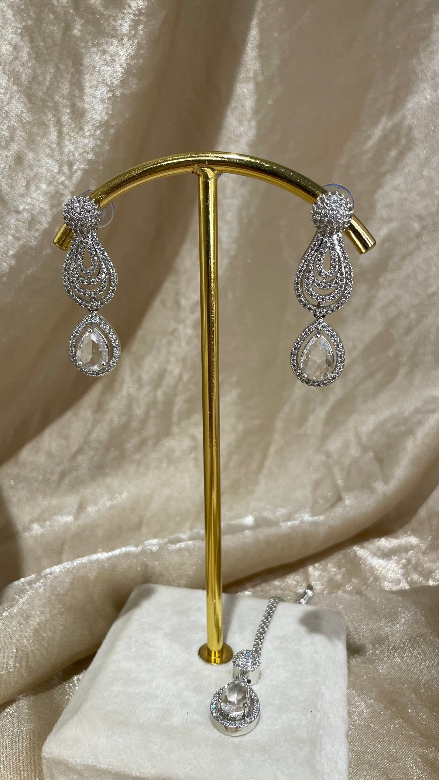silver necklace set