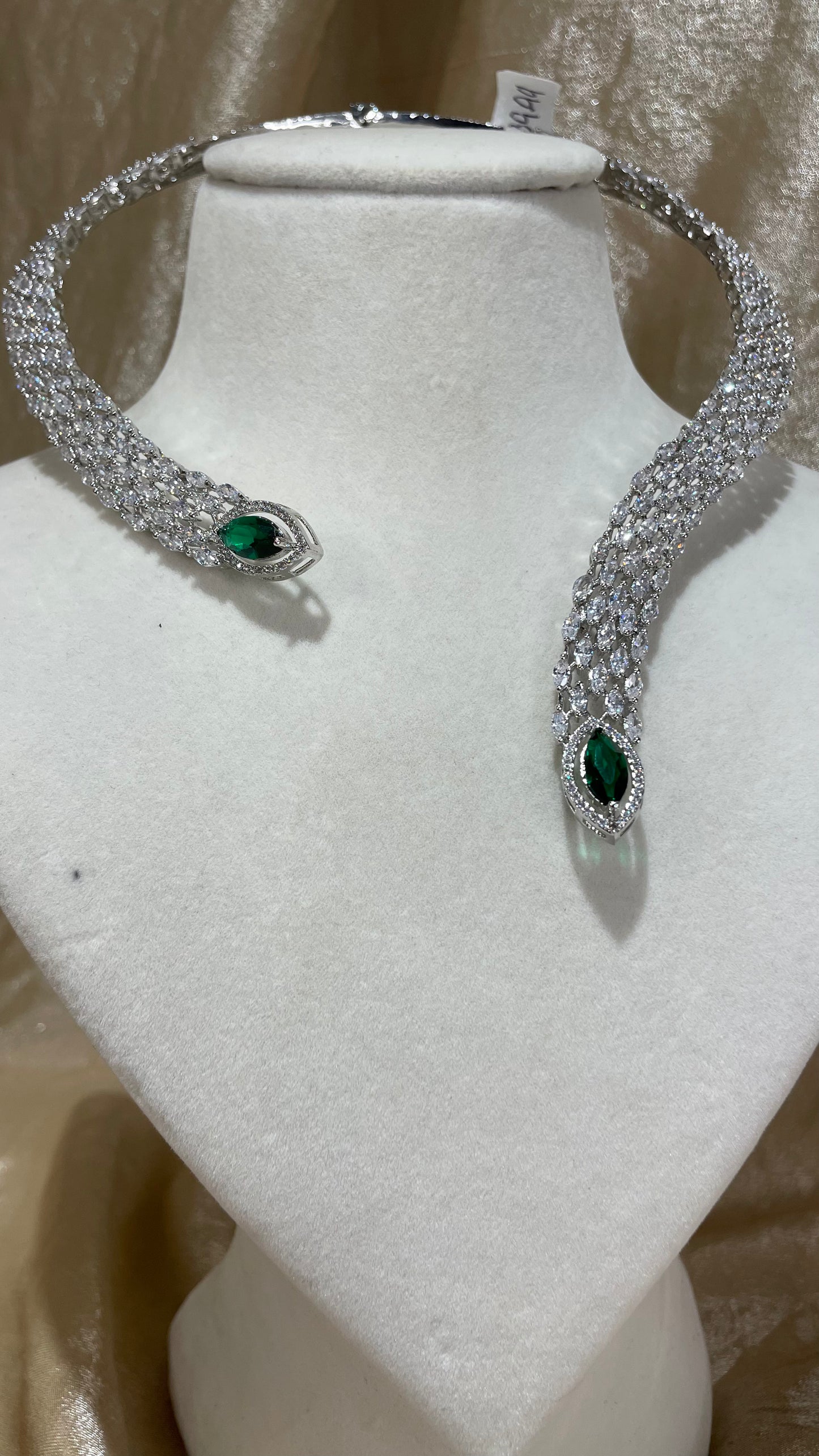 emerald green necklace set