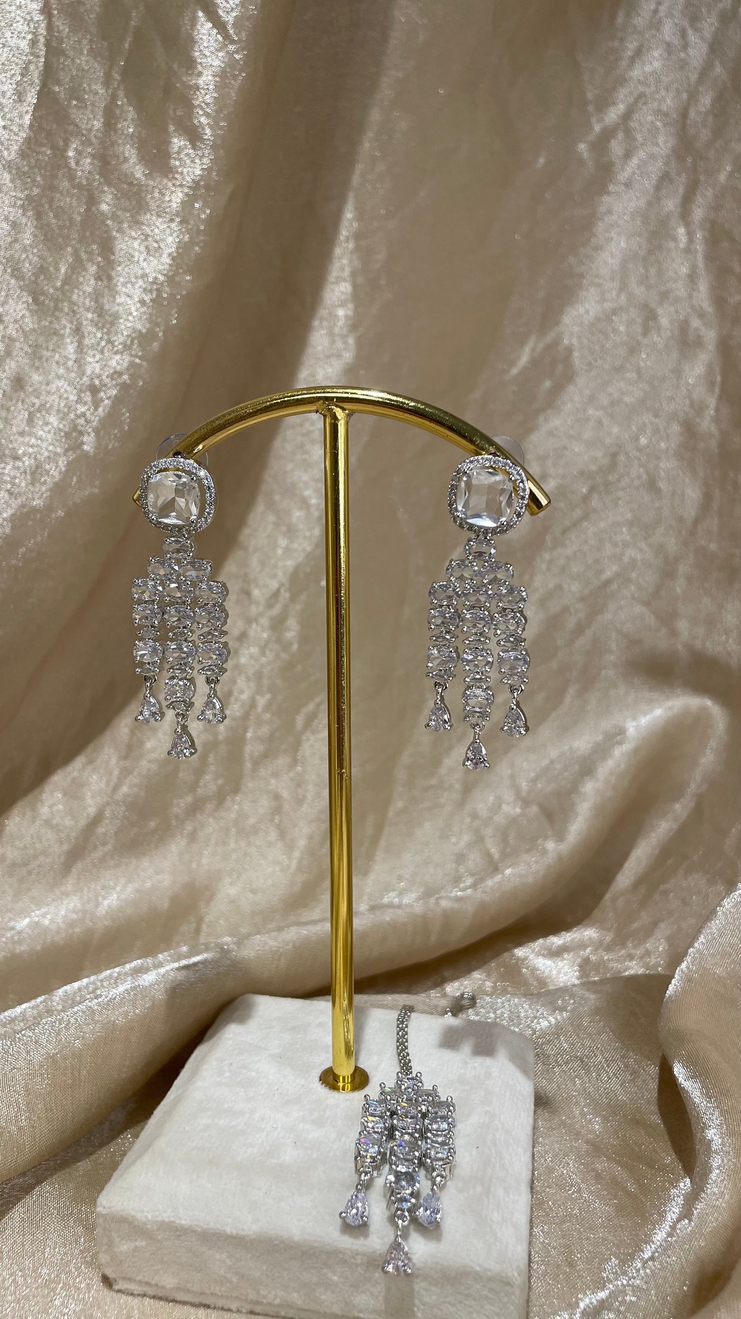 silver American diamond necklace set