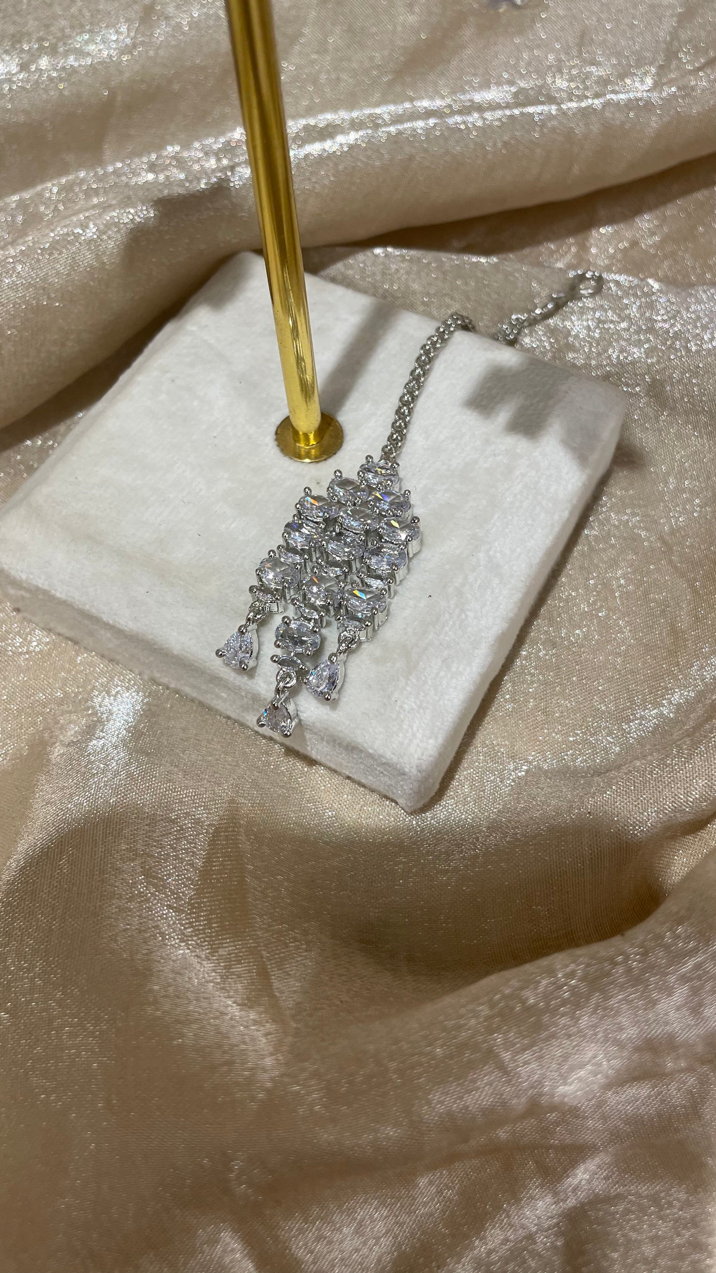 silver American diamond necklace set