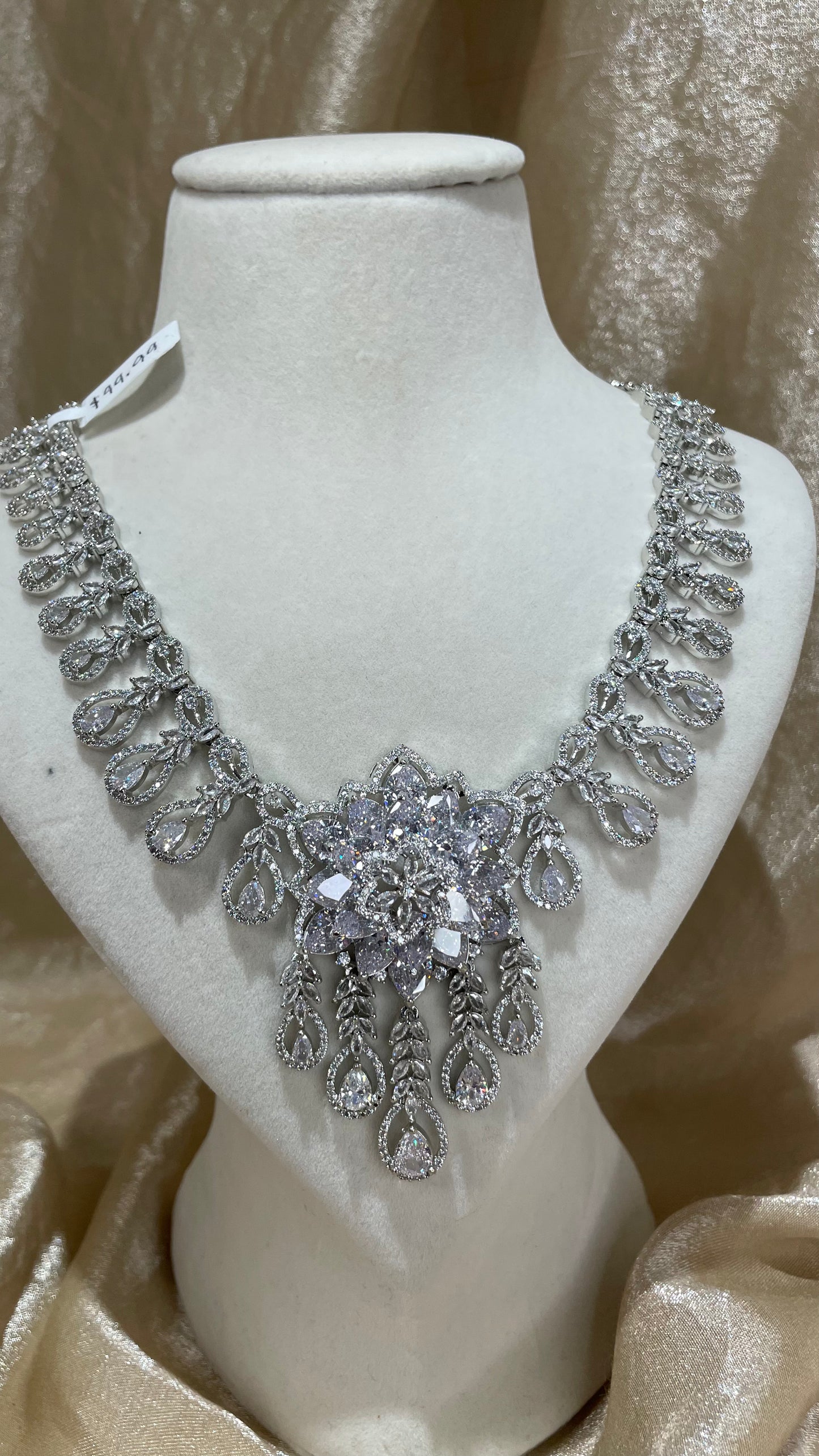 flower necklace set