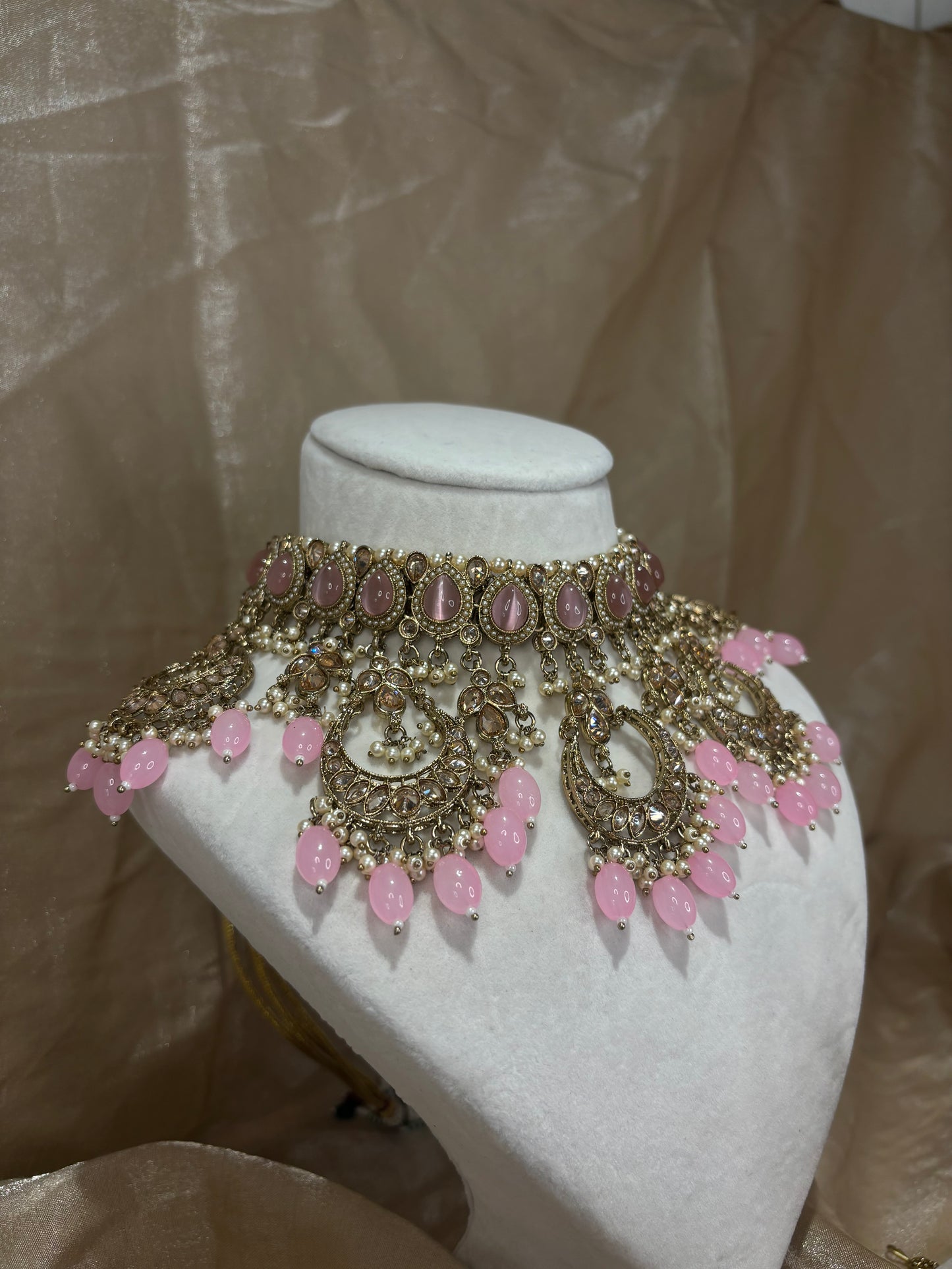 Baby pink choker set