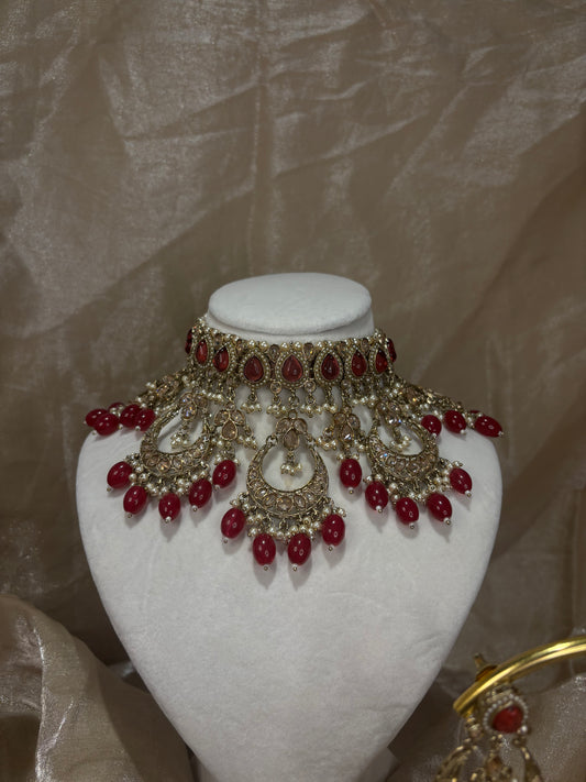 Heavy maroon choker set
