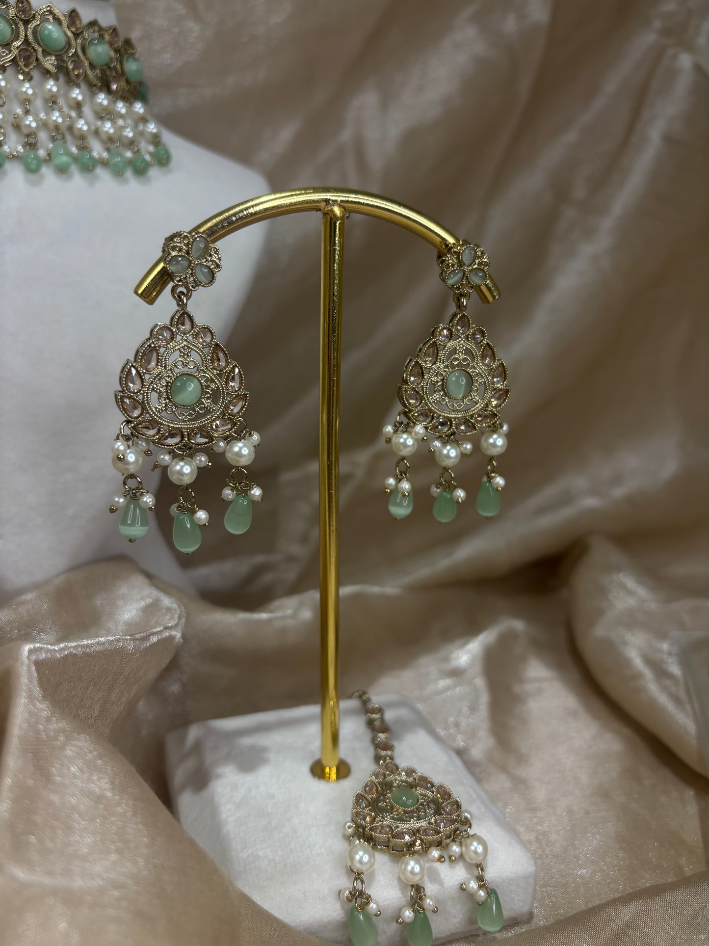 Mint green choker set