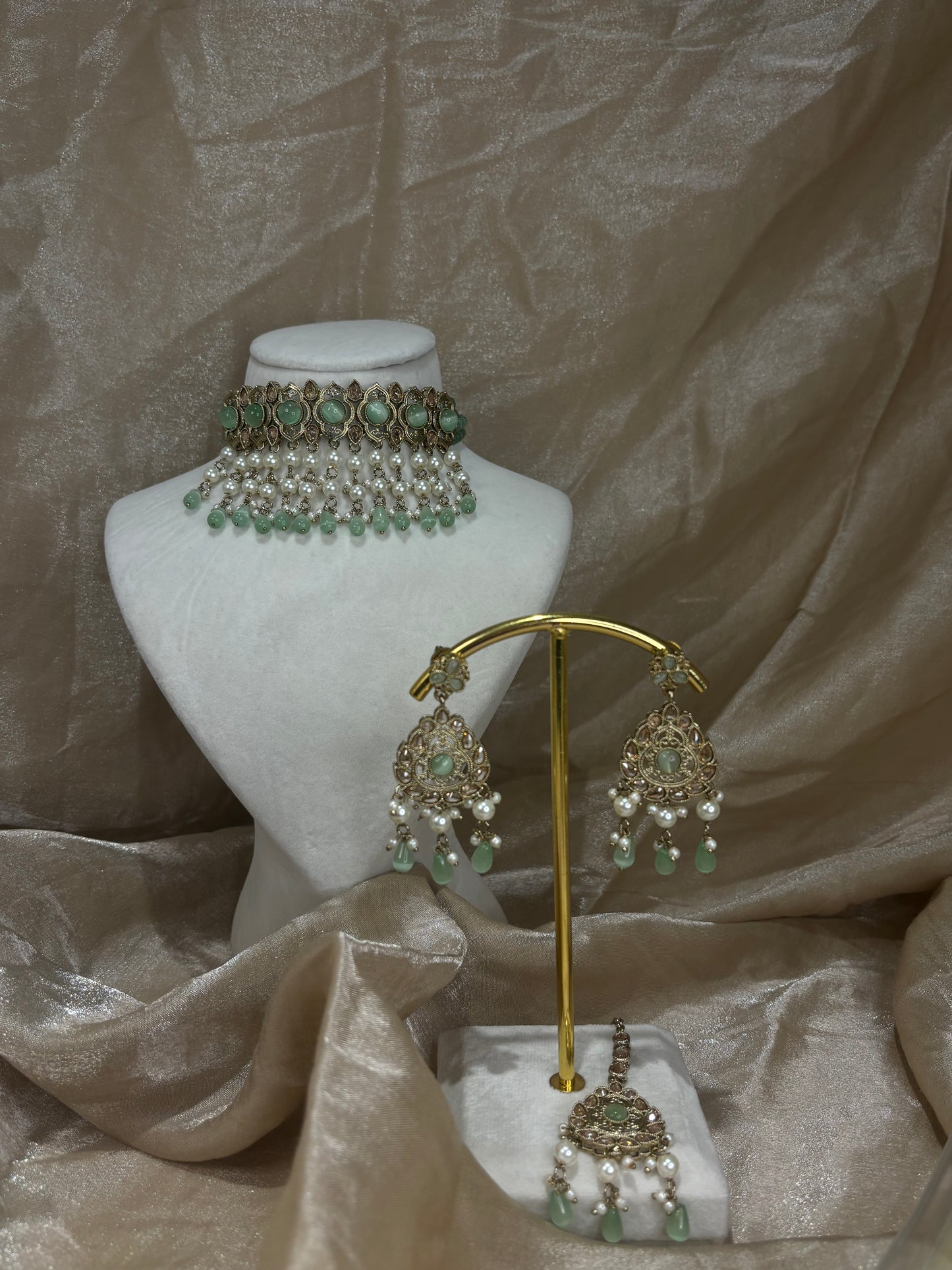 Mint green choker set