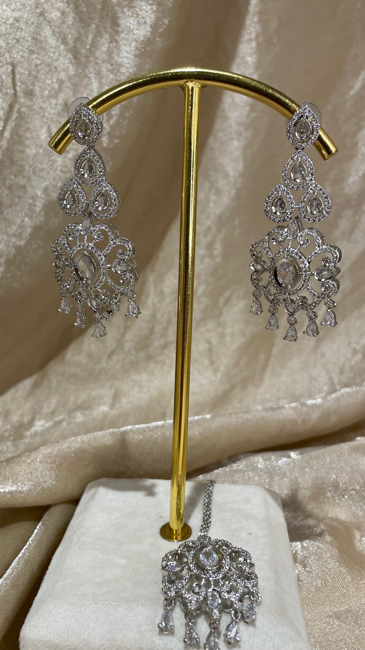 silver necklace set