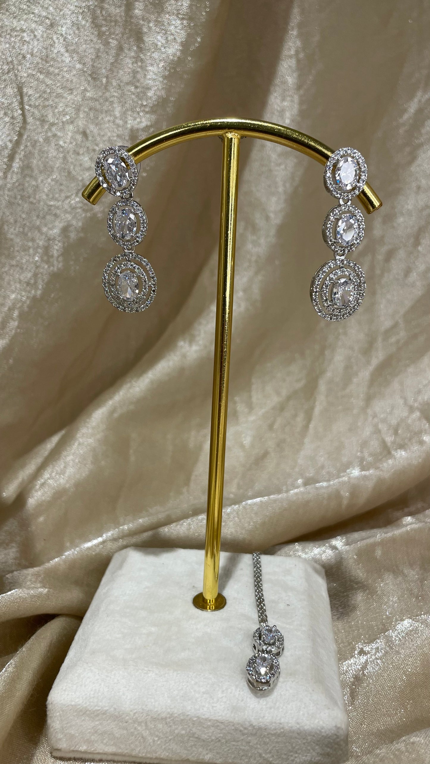 silver necklace set