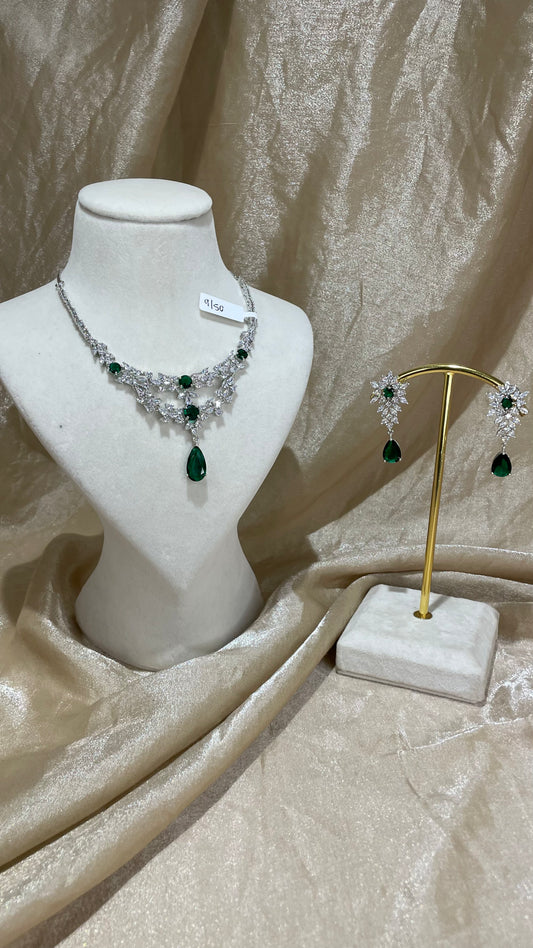 emerald green necklace set