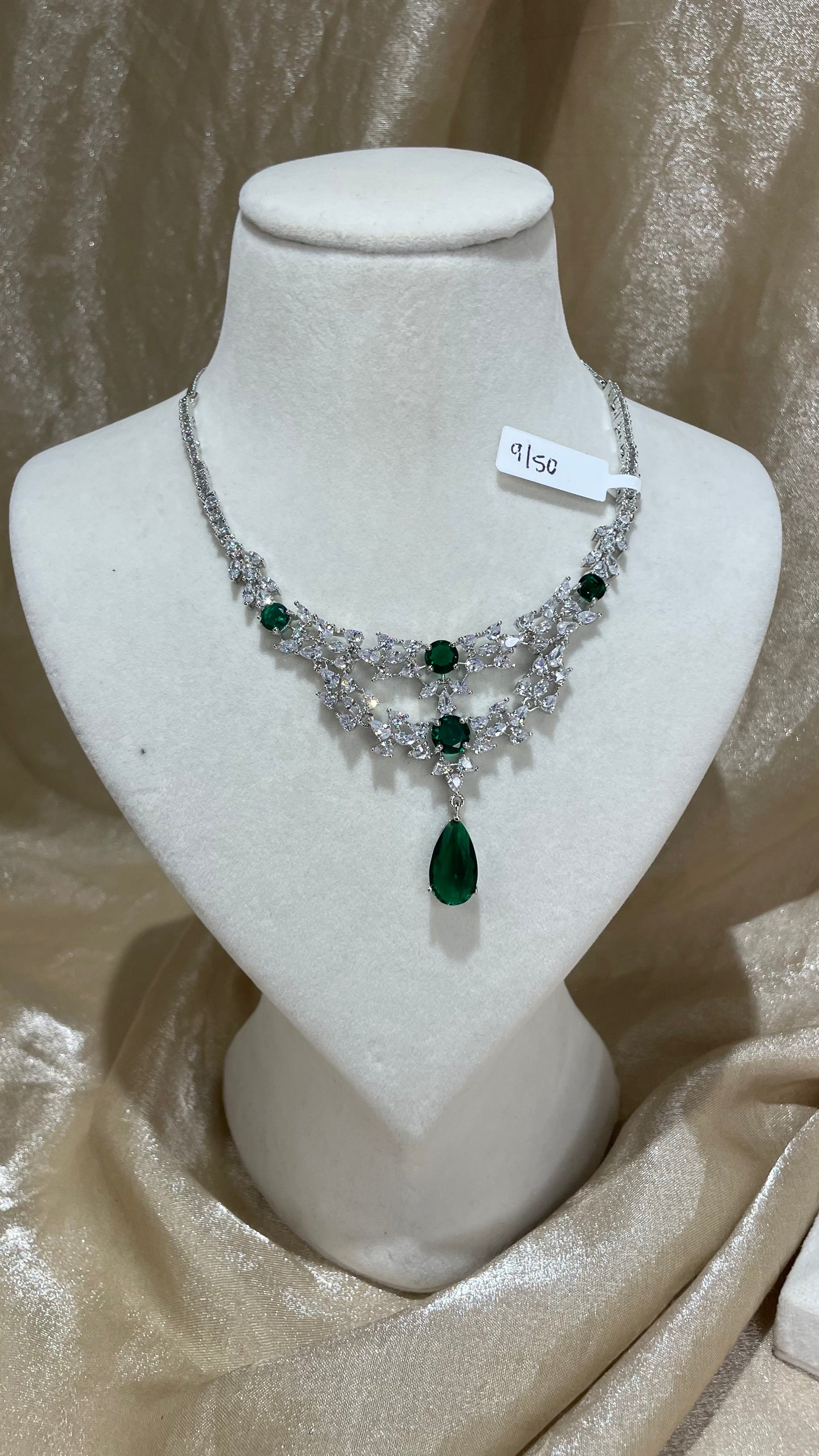 emerald green necklace set