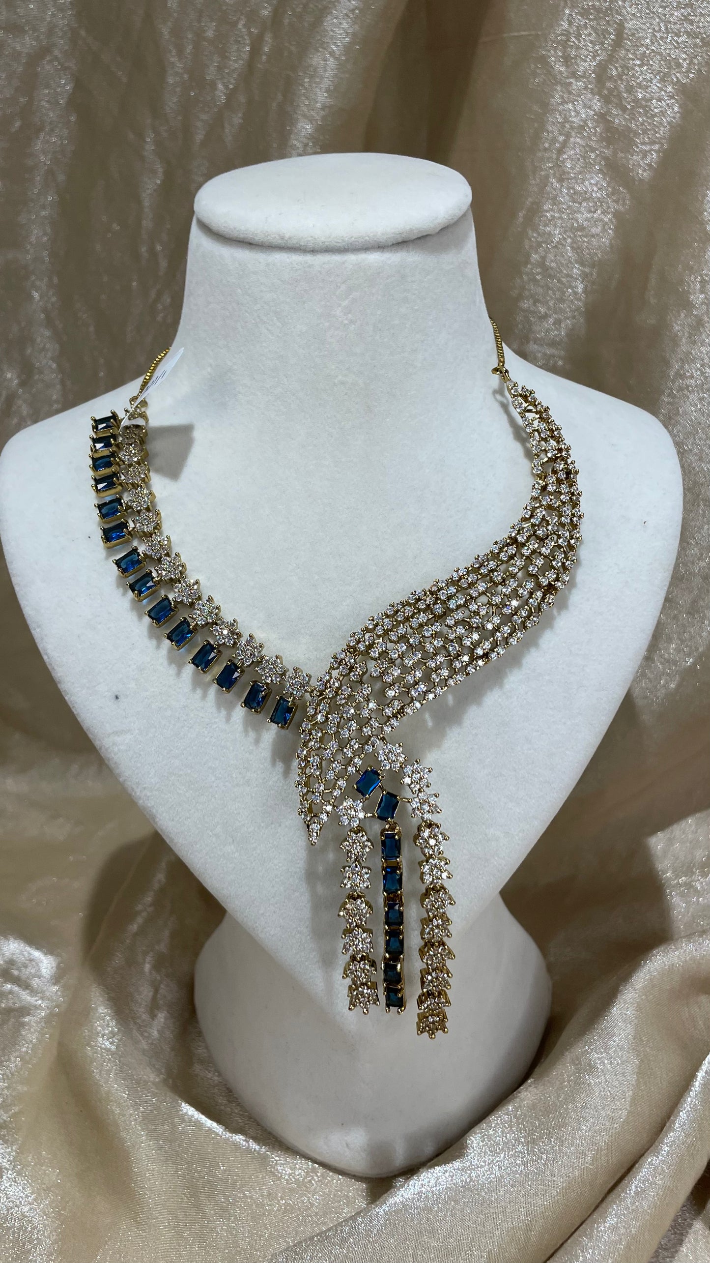 navy blue necklace set