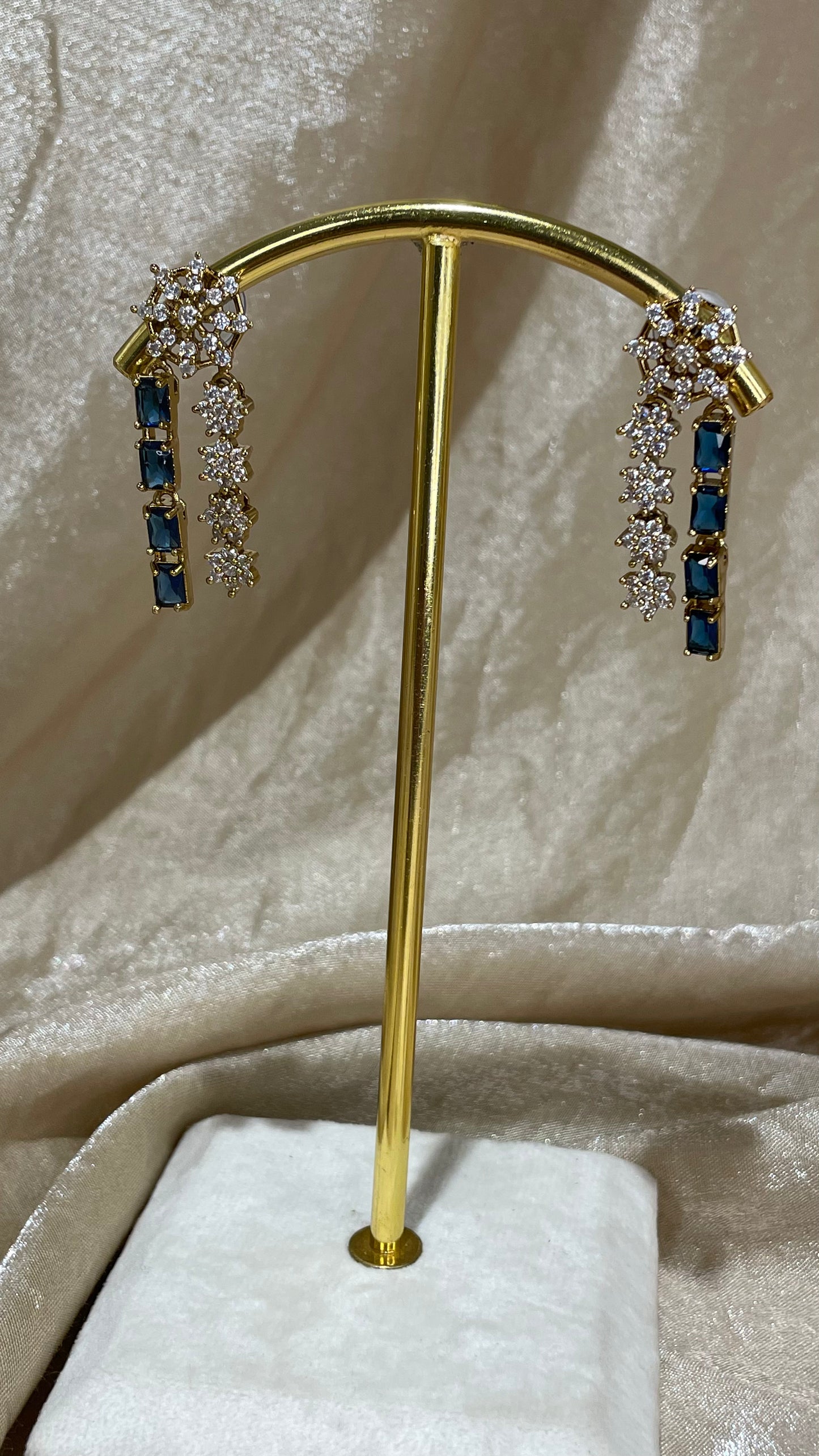 navy blue necklace set