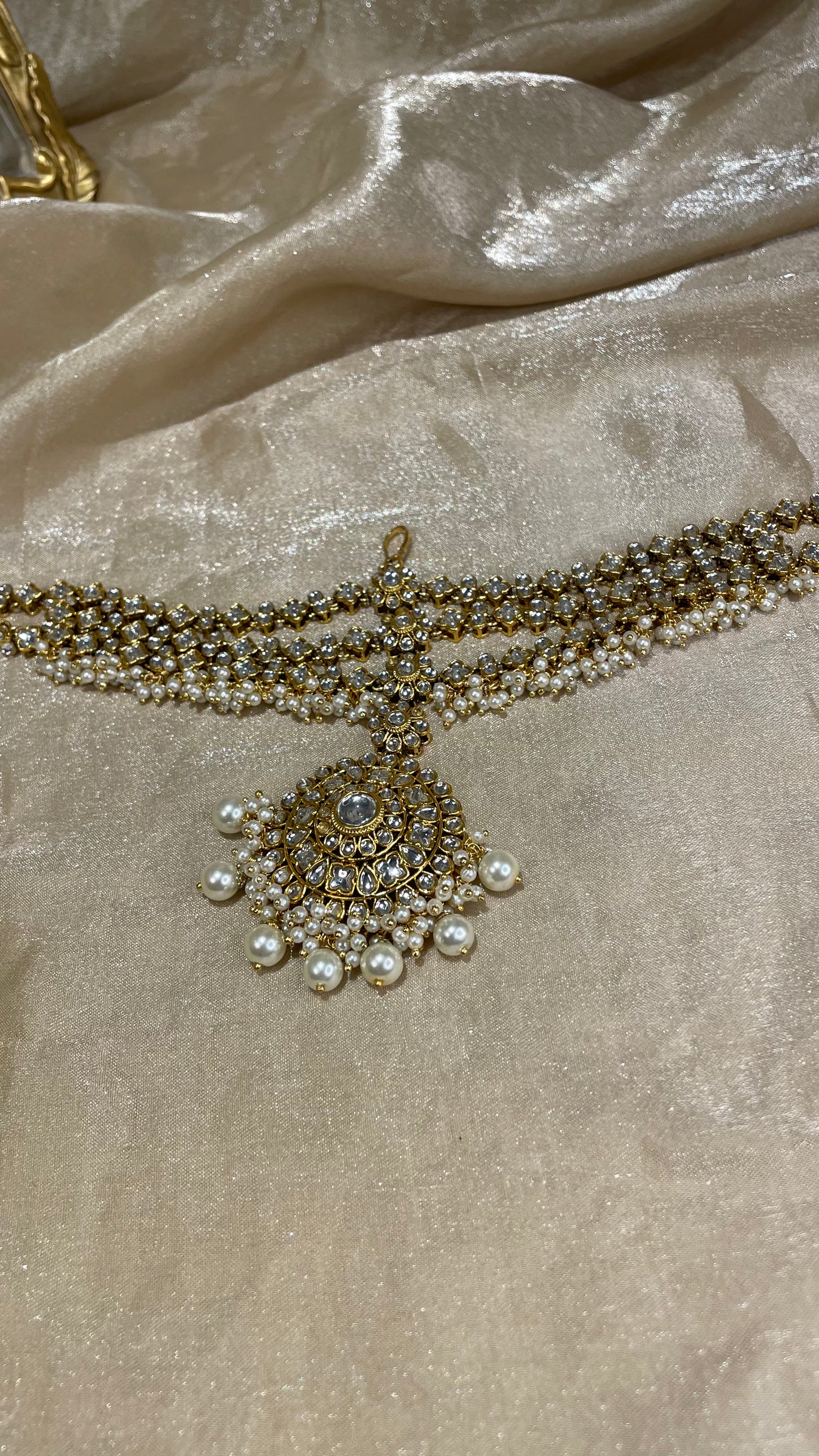 heavy kundan matha patti