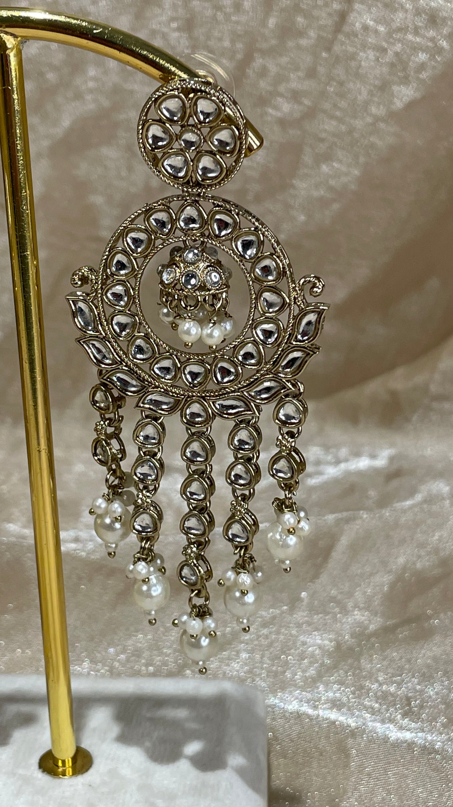 gold earrings