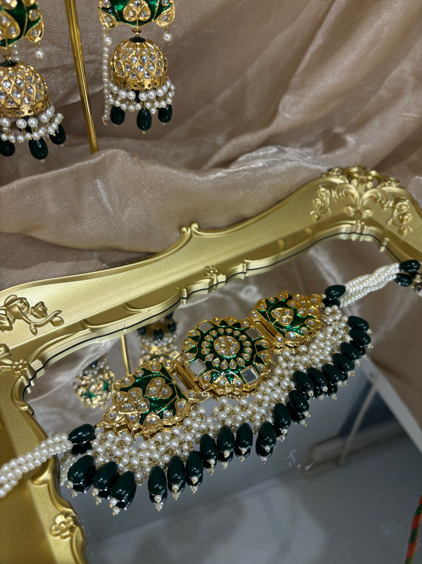 Emerald green thappa kundan choker set