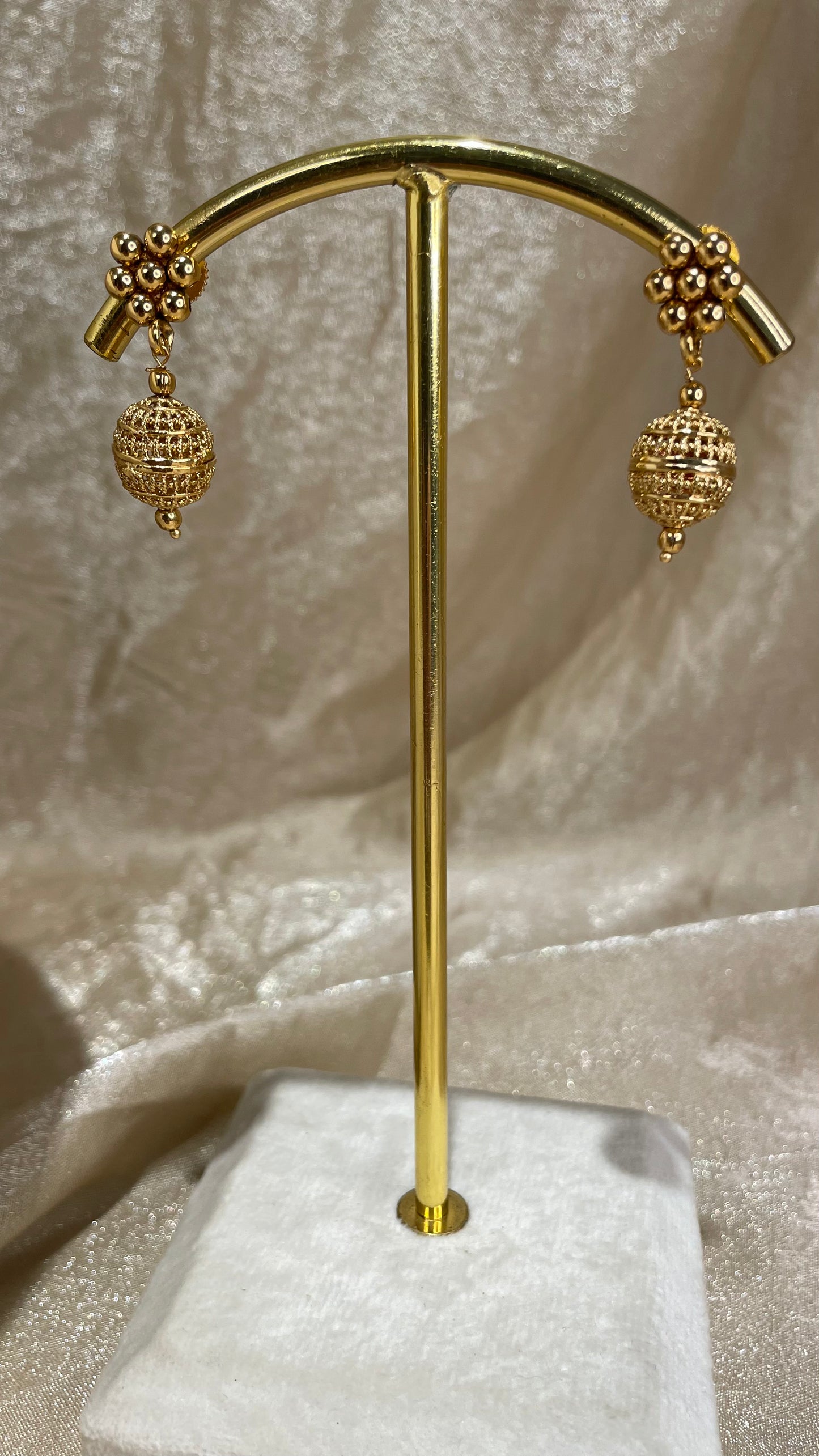 antiquee gold choker set