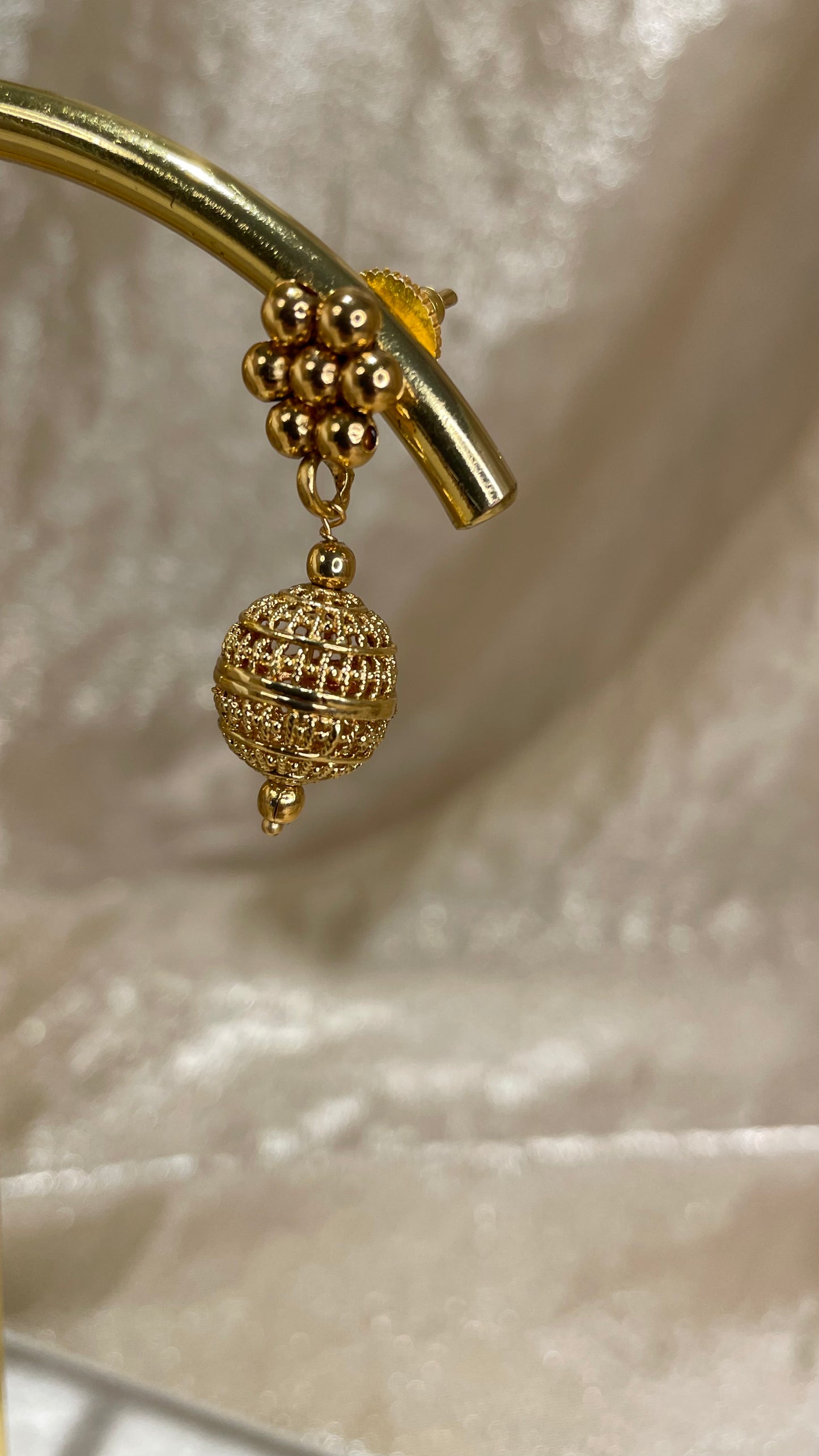 antiquee gold choker set