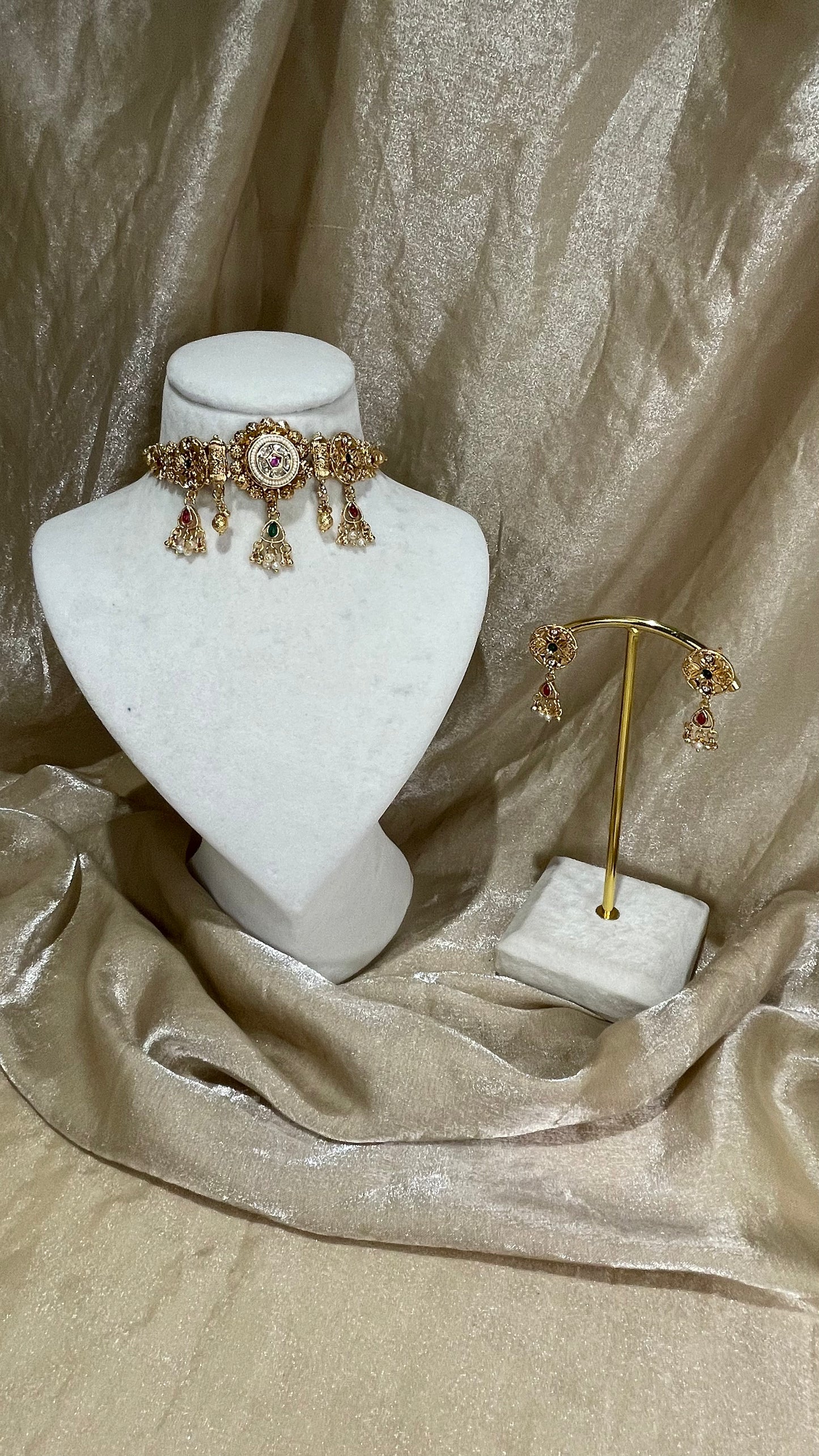 rajwadi choker set