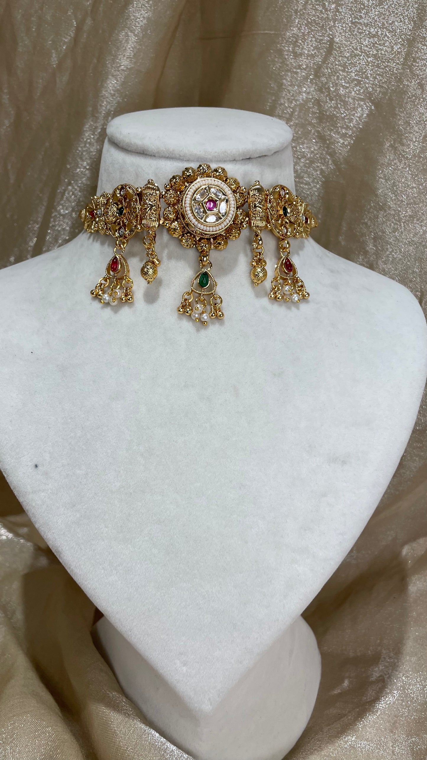 rajwadi choker set