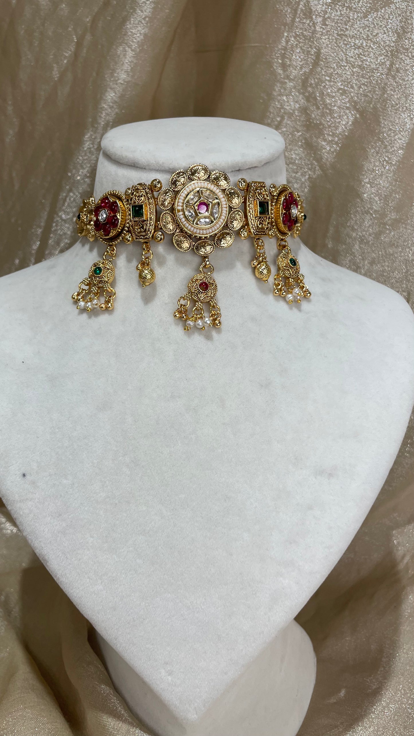 rajwadi choker set