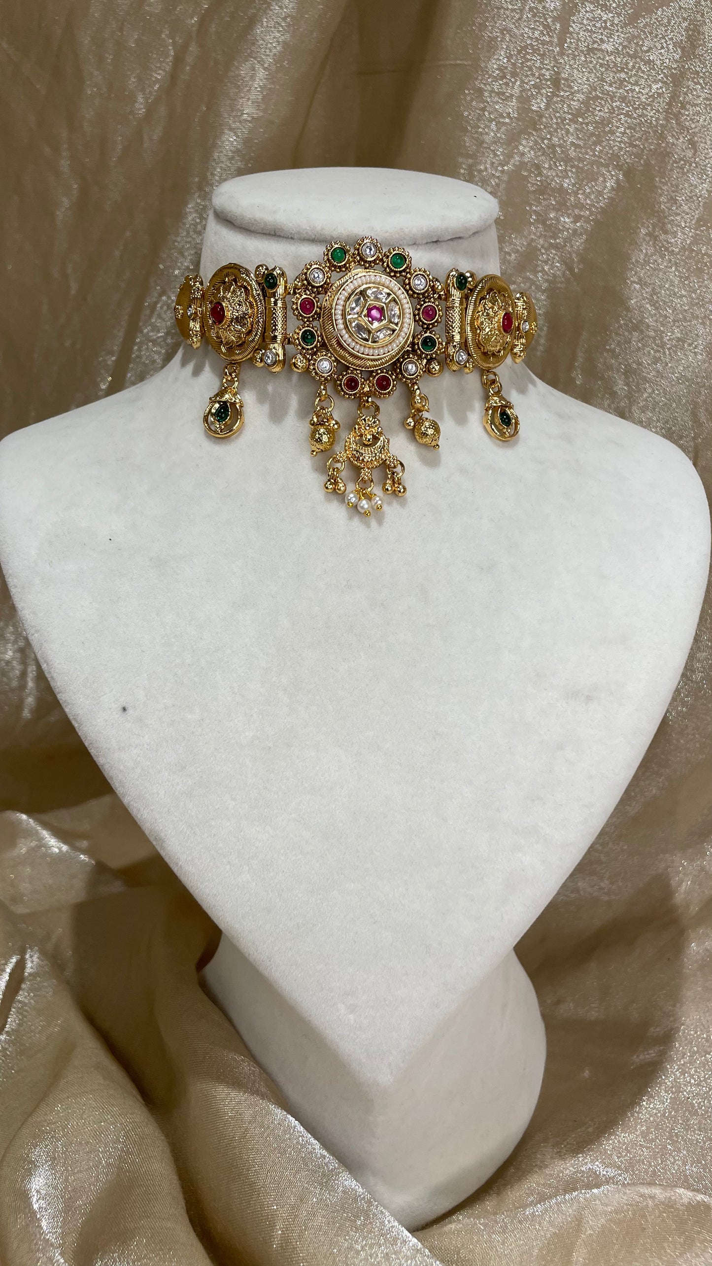 rajwadi choker set