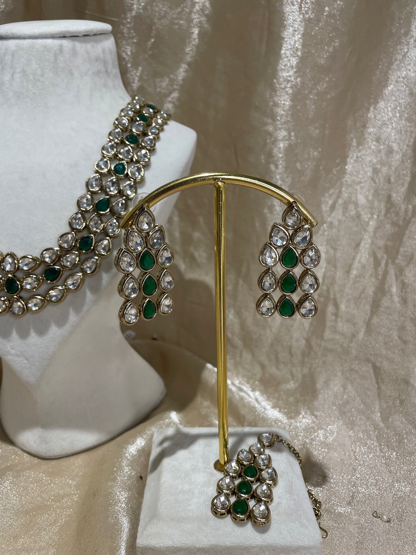 emerald green necklace set