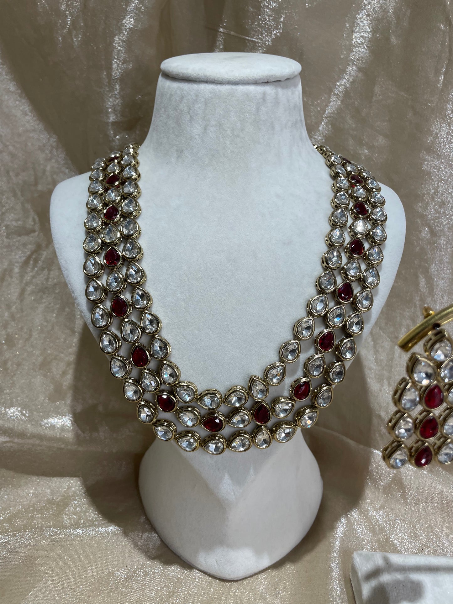 maroon long necklace set