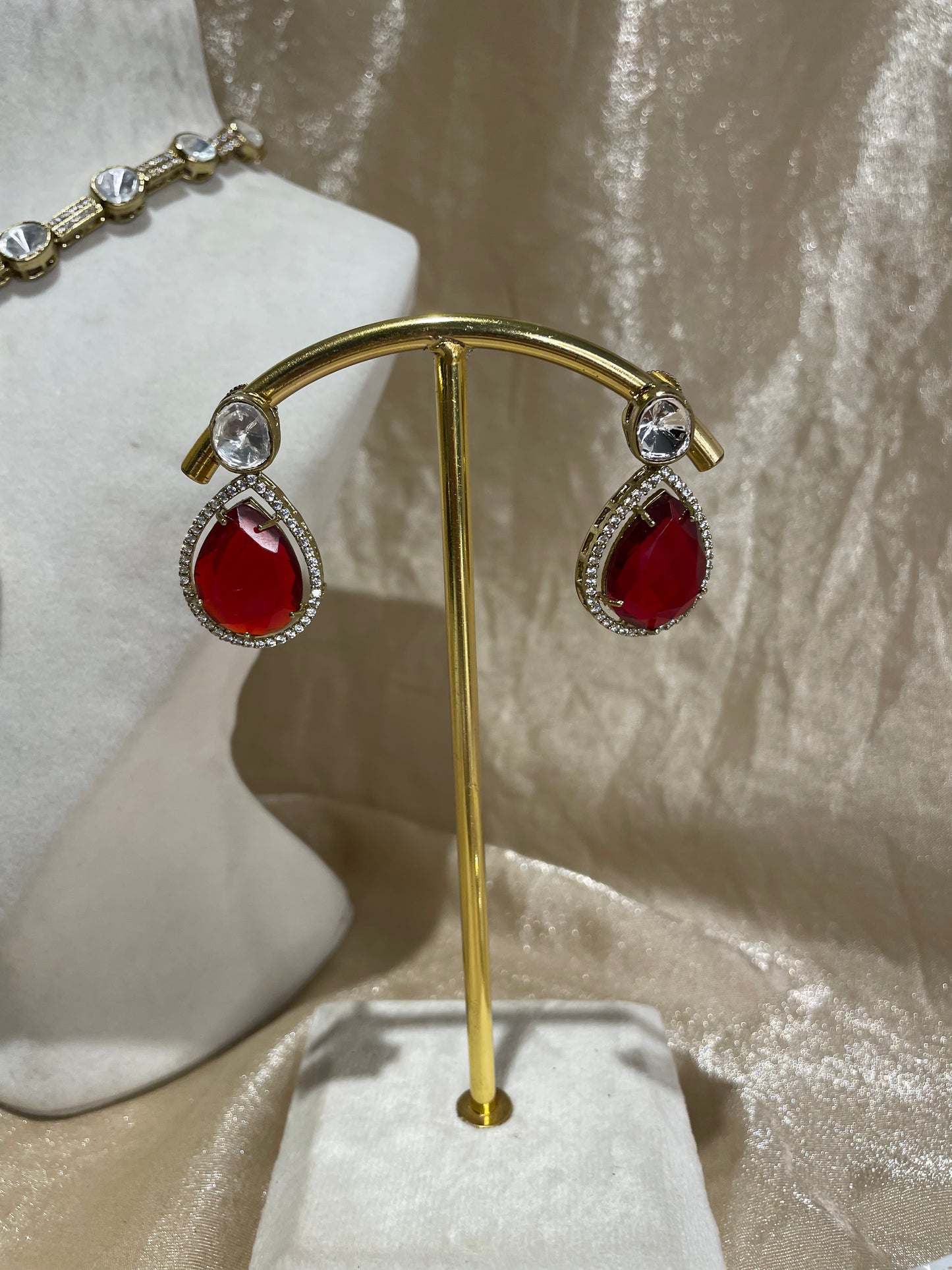 maroon necklace set