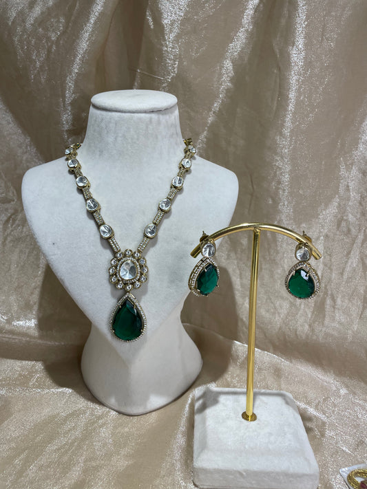 emerald green necklace set