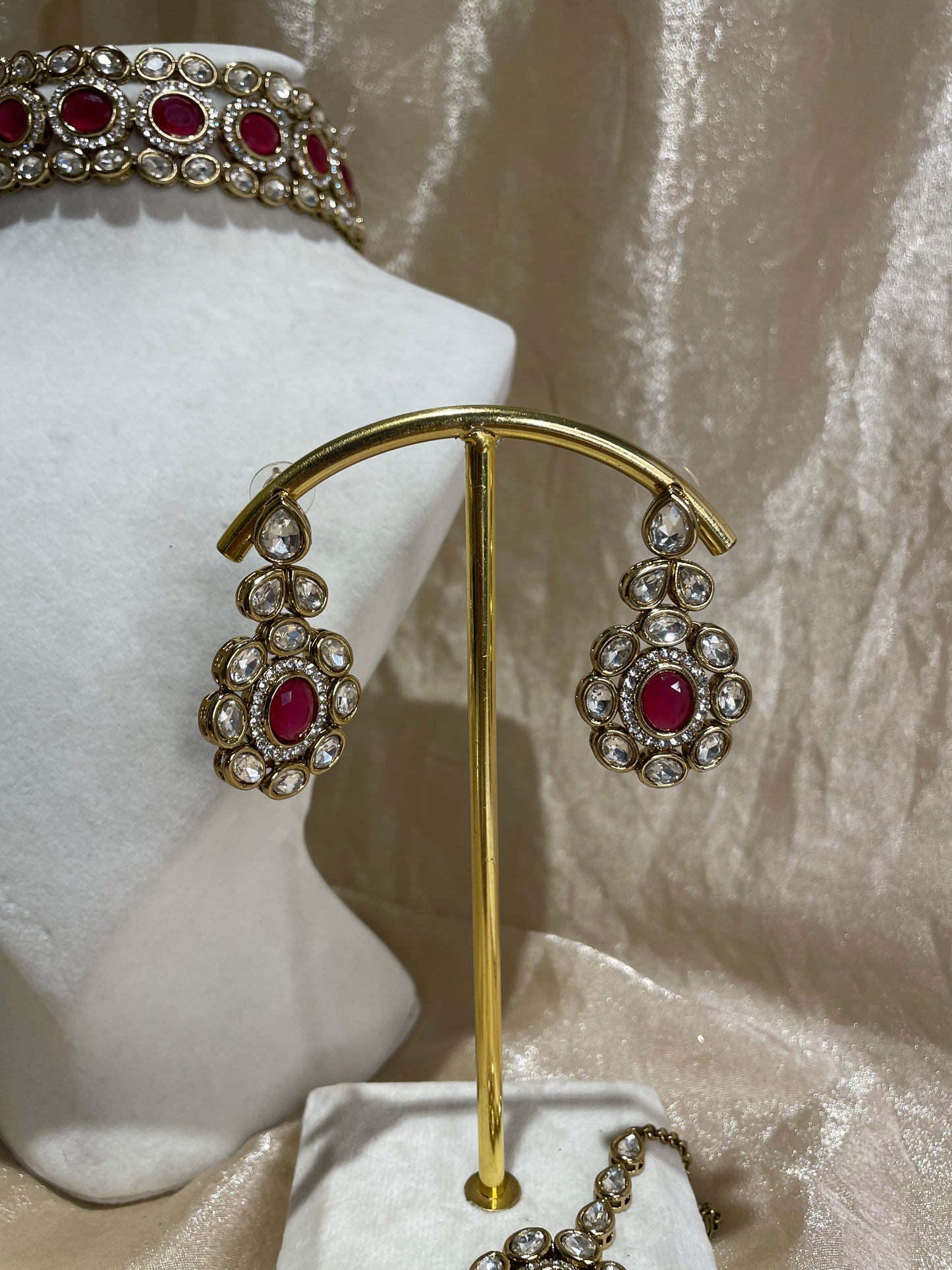 maroon choker set