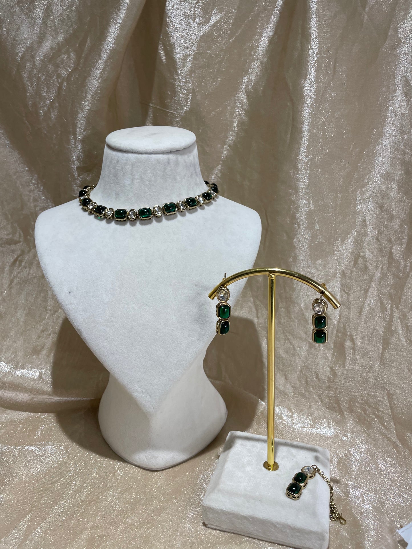 emerald green necklace set