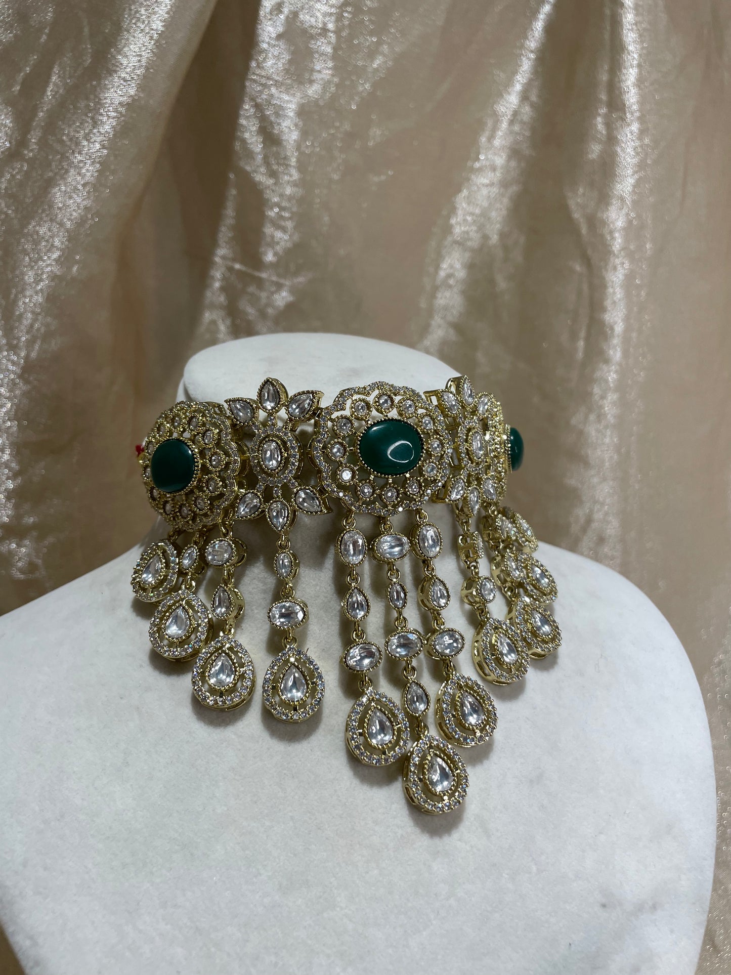 emerald green choker set
