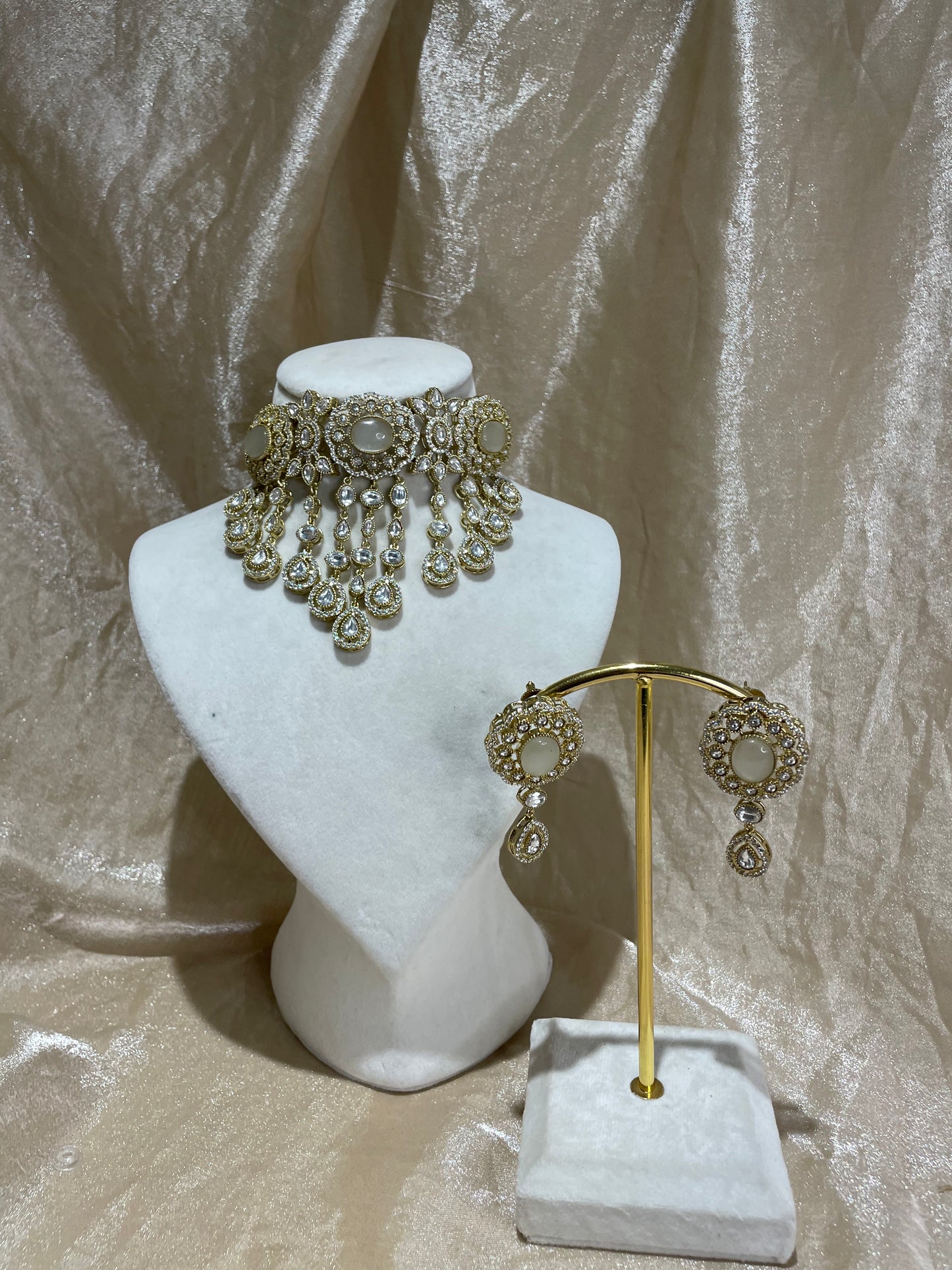 gold choker set