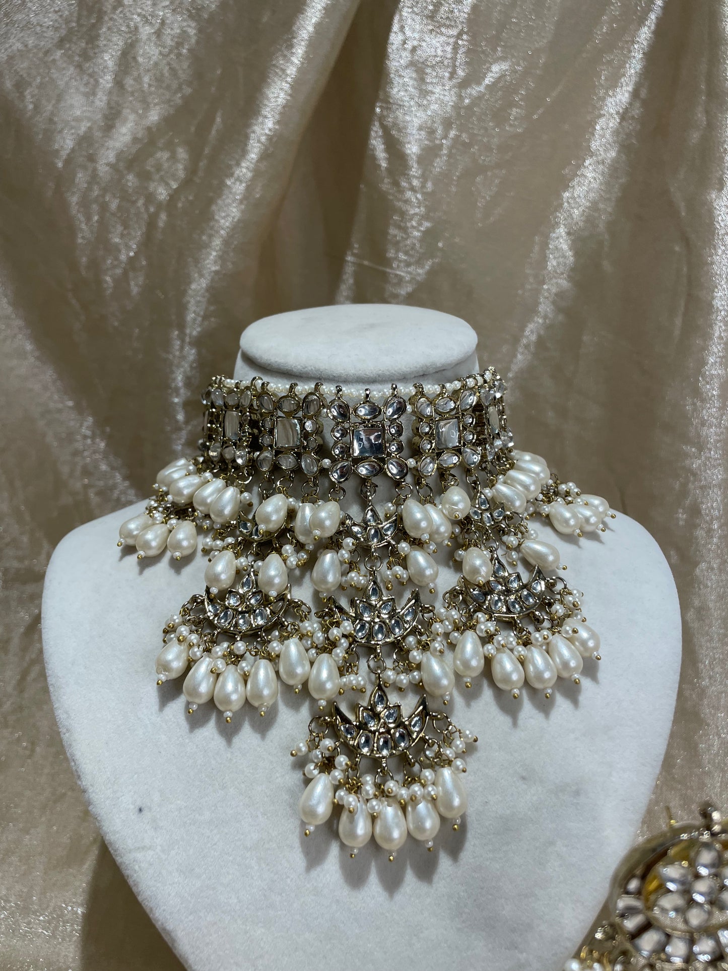 gold choker set