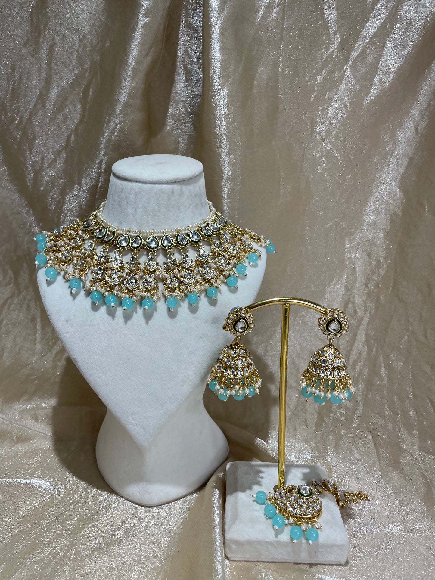 light blue necklace set