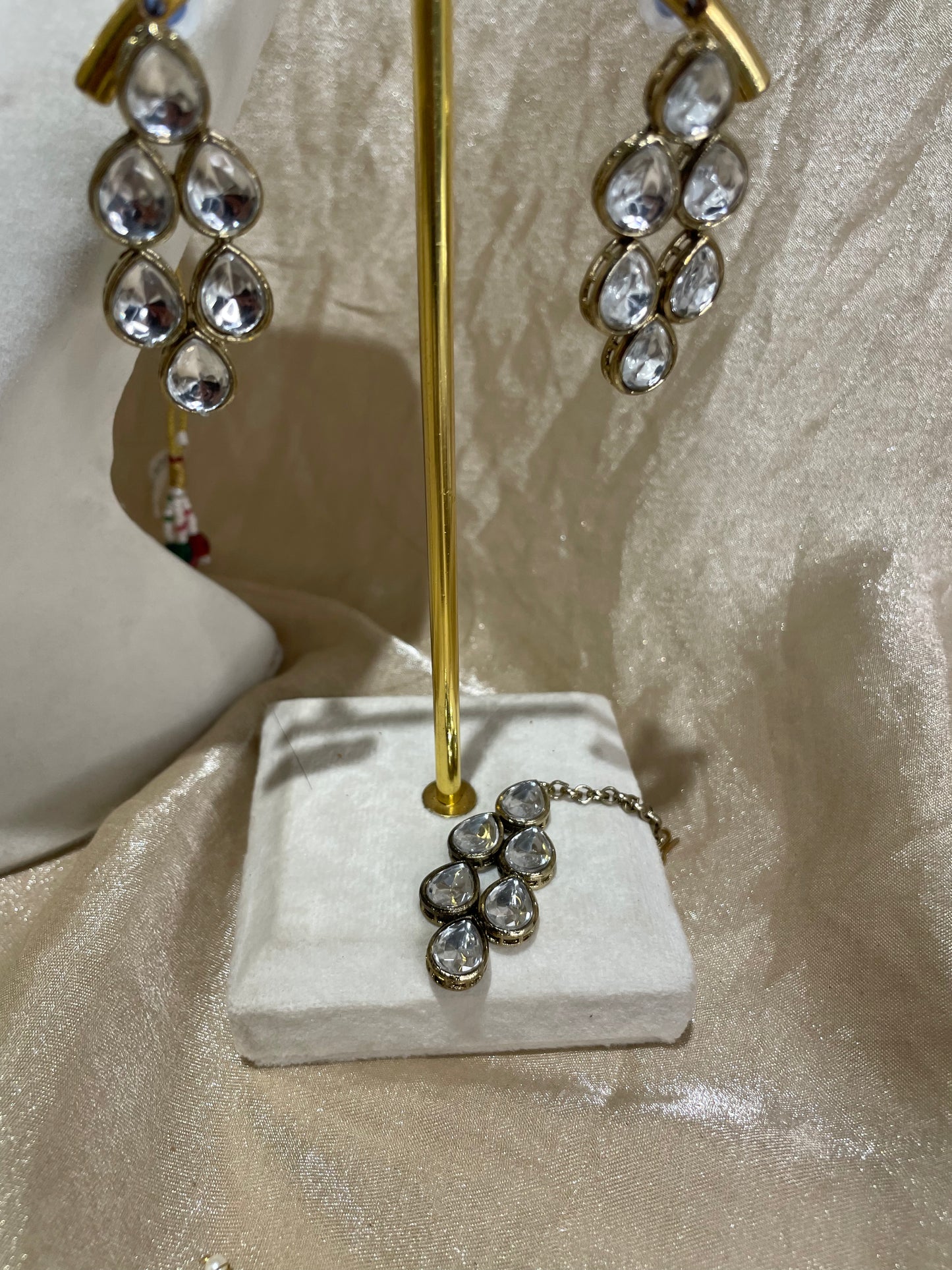 3 layered necklace set