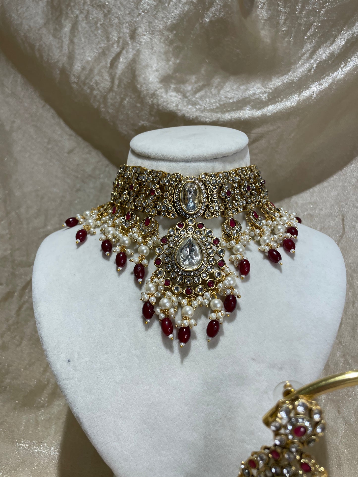maroon choker set