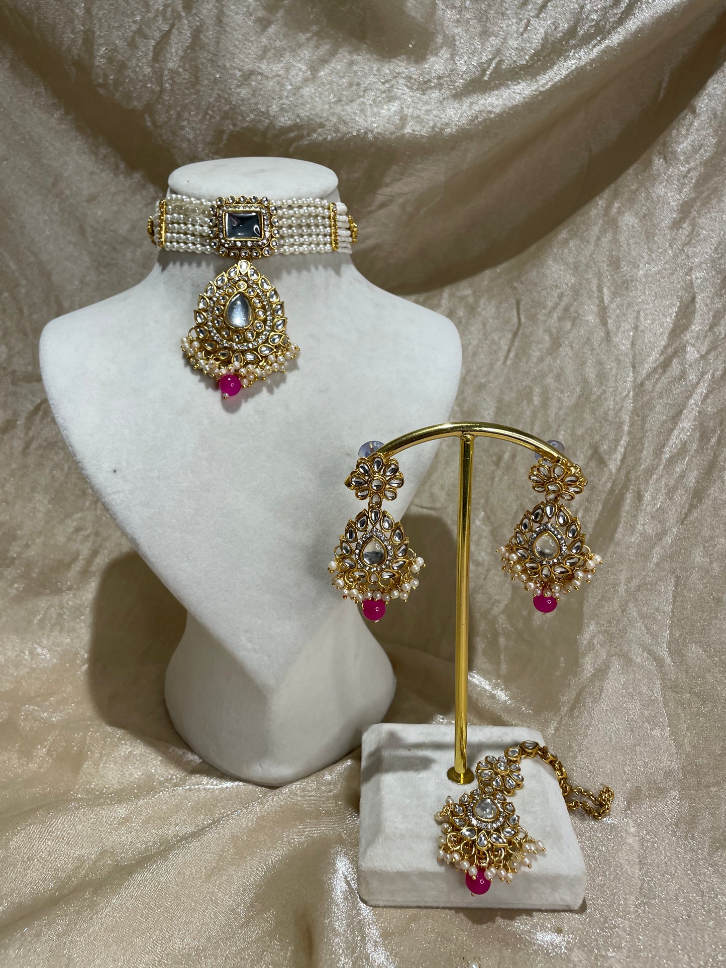 hot pink choker set
